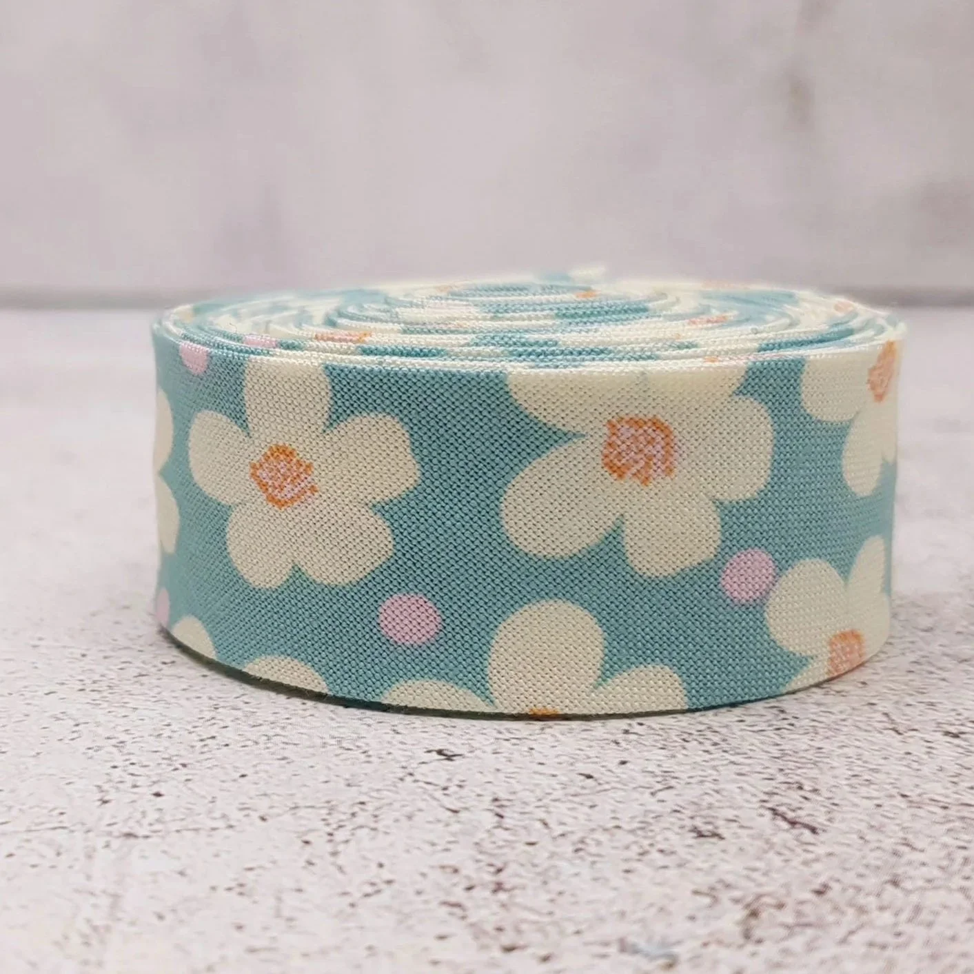 Riley Blake Blue Cotton Bias Tape with White Flowers – 1 Inch