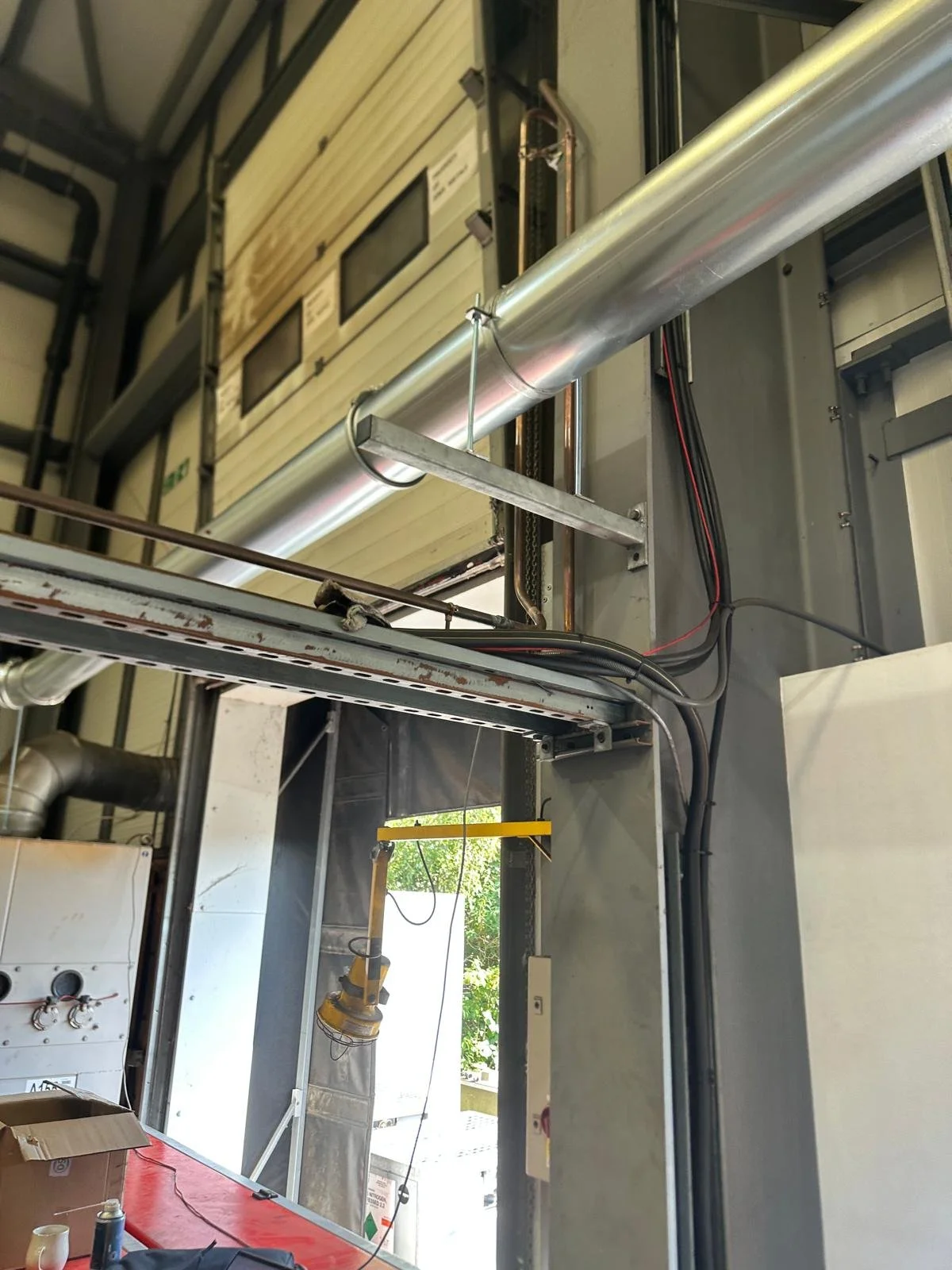 Replacement clip-together extraction ductwork secured with a collar and support rod