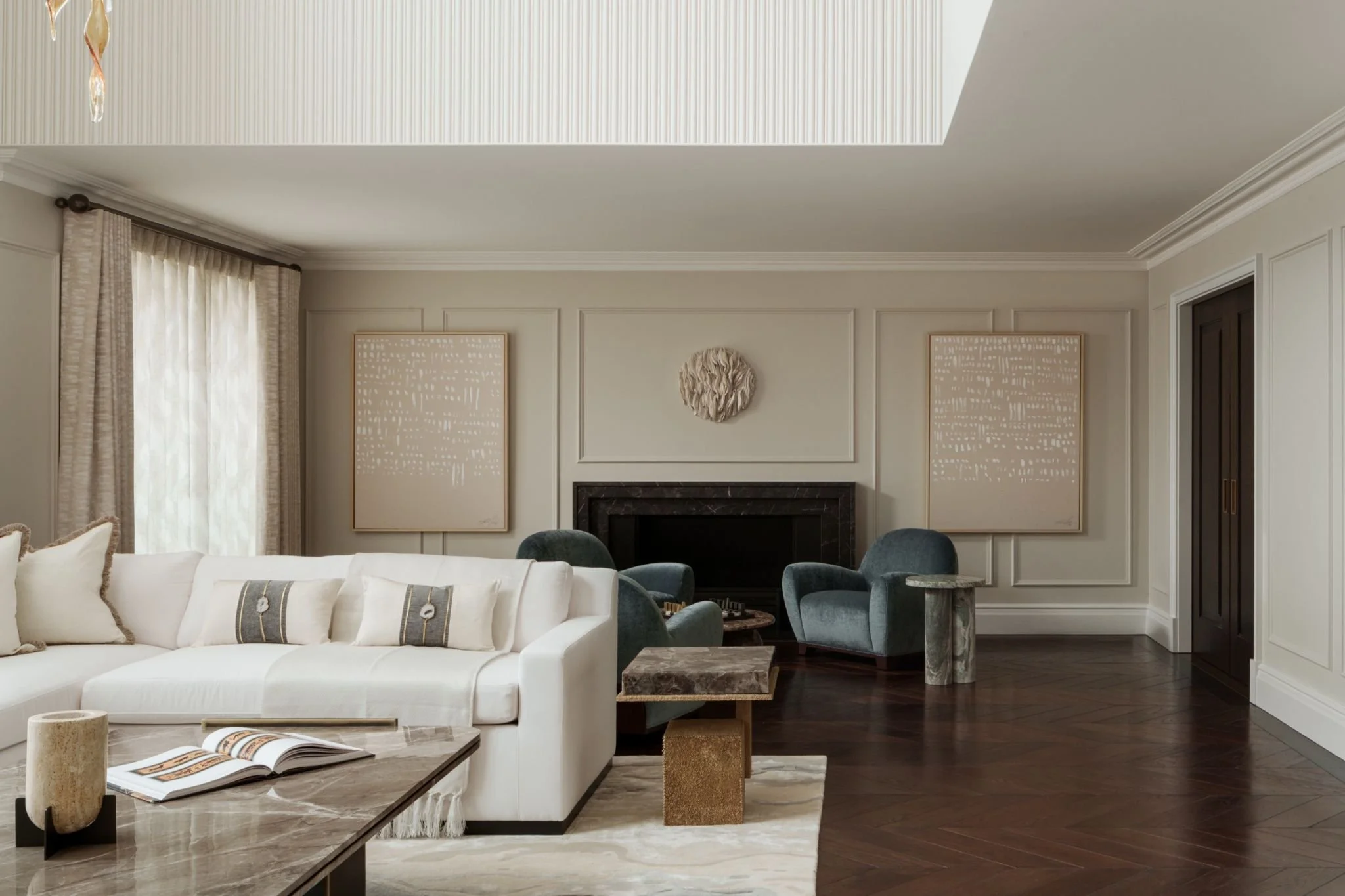 Cheval Knightsbridge (Apt 6) 2.jpg