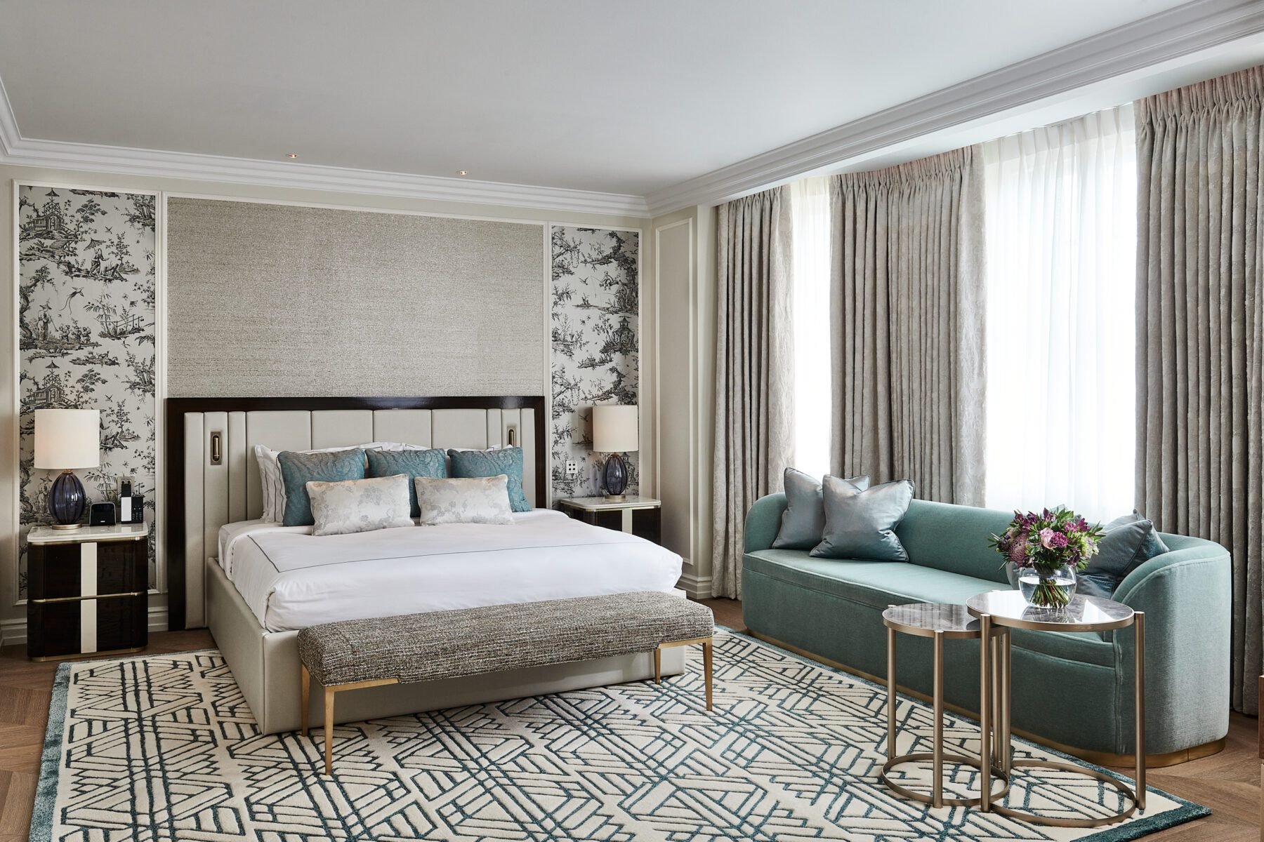 The-Landmark-Suite-Interior1975-1-1800x1200.jpg