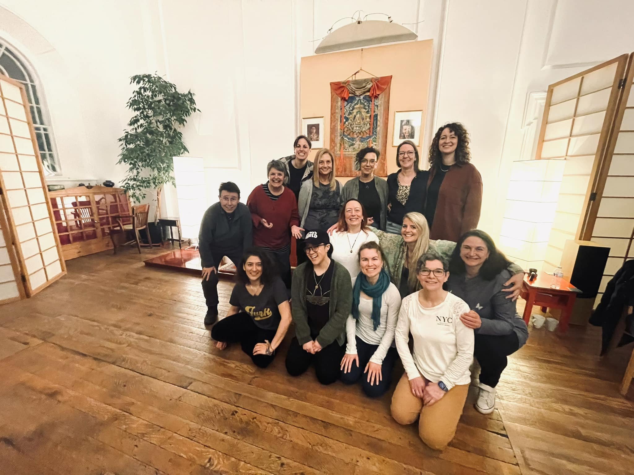 Learn to sing in Harmony Bedfordshire Hertfordshire Cambridgeshire All voices welcome. Cheryl Dianne