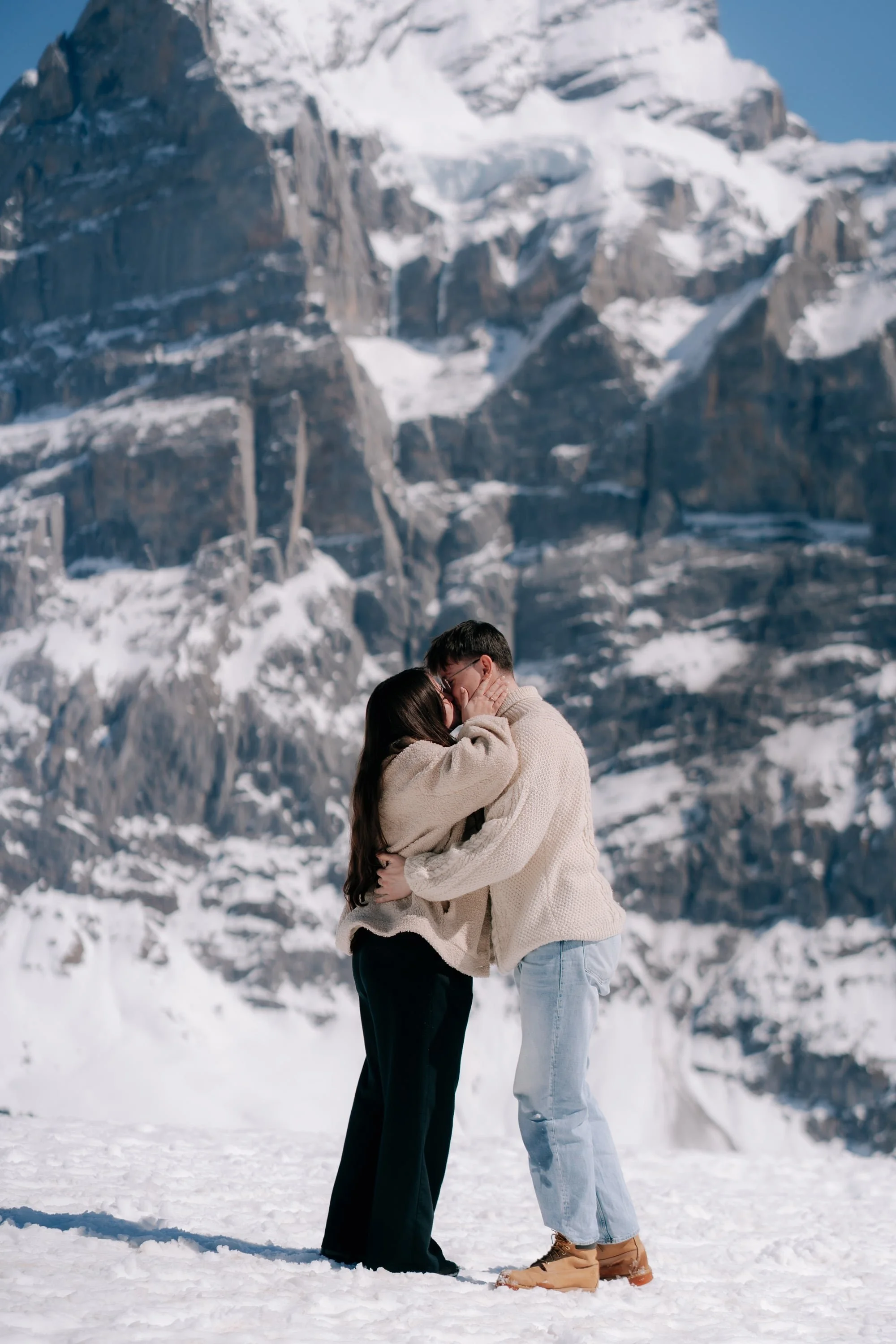 surprise-proposal-switzerland-in-grindelwald-alex-bekah.jpg