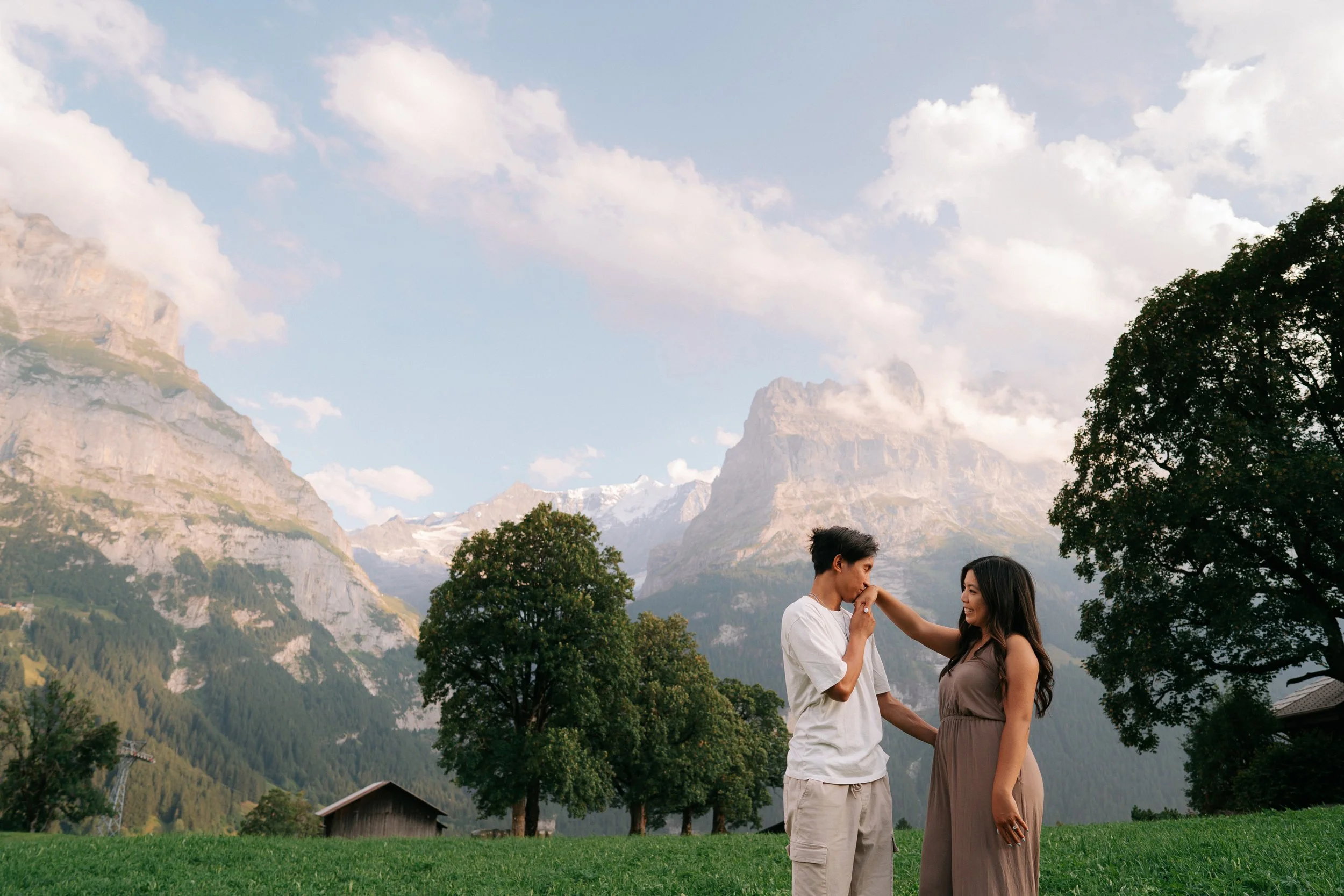 grindelwald-swiss-alps-photoshoot-couple-32.jpg