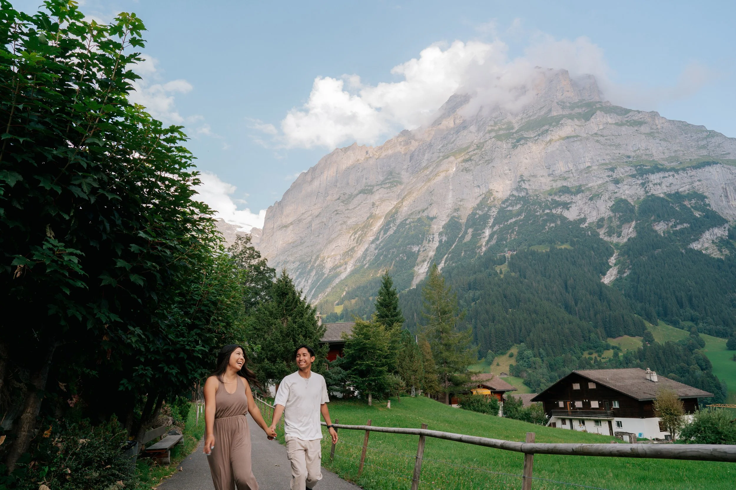 switzerland-couple-photoshoot-grindelwald-alps-15.jpg