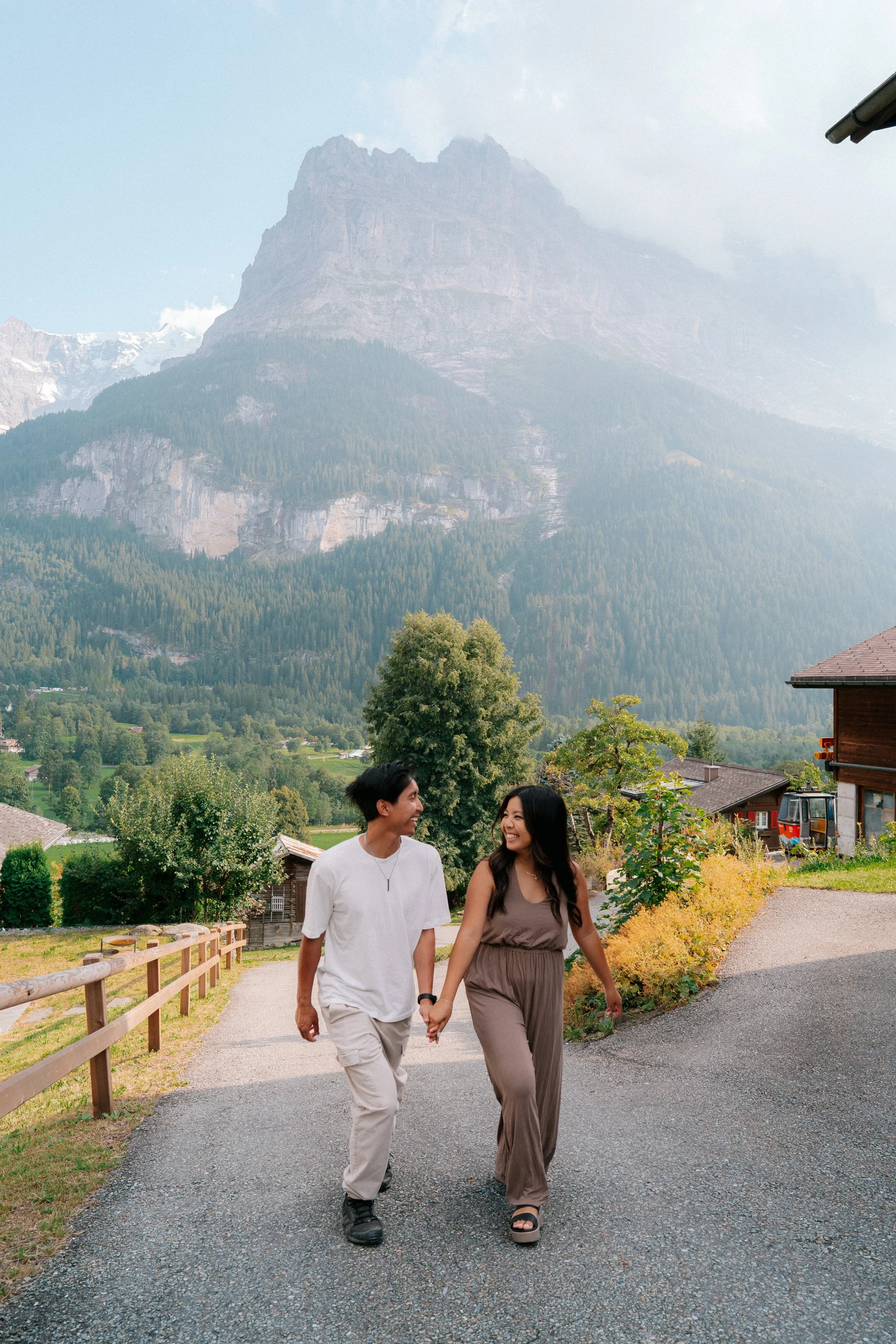 grindelwald-travel-couple-photographer-13.jpg