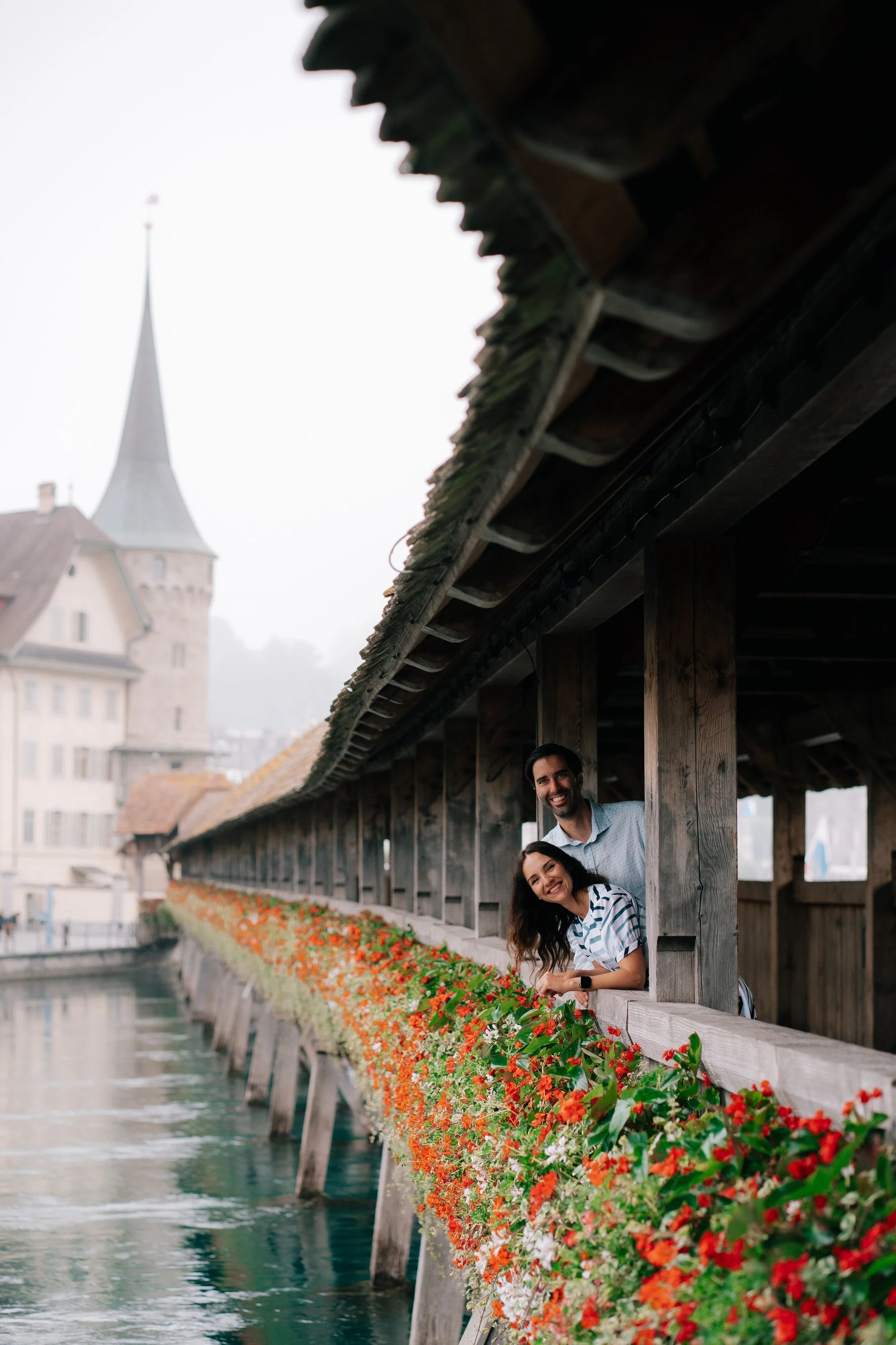 Romantic Photos on Kapellbrücke, Luzern | Couple Vacation Photography