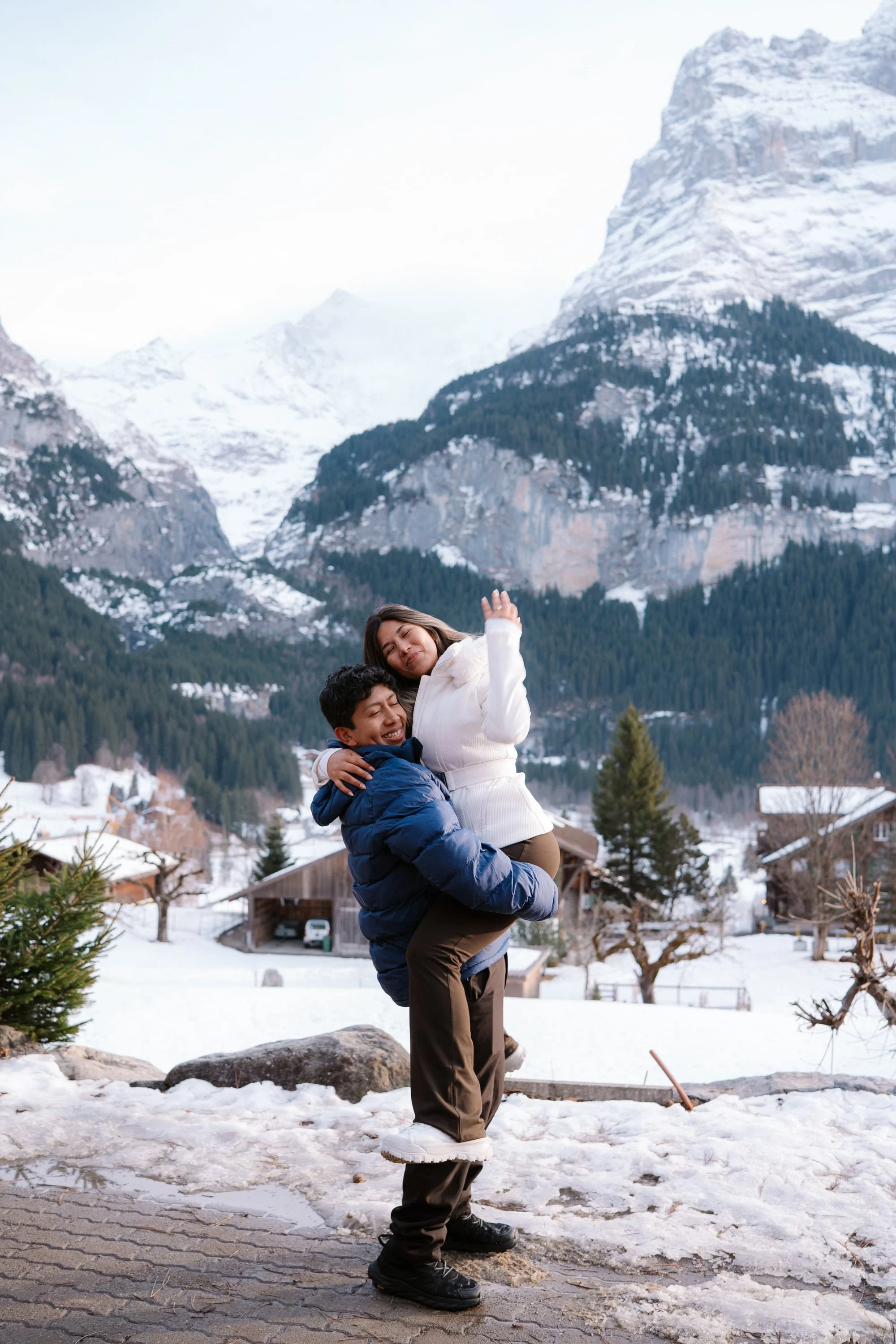 grindelwald-winter-engagement-photography-037.jpg