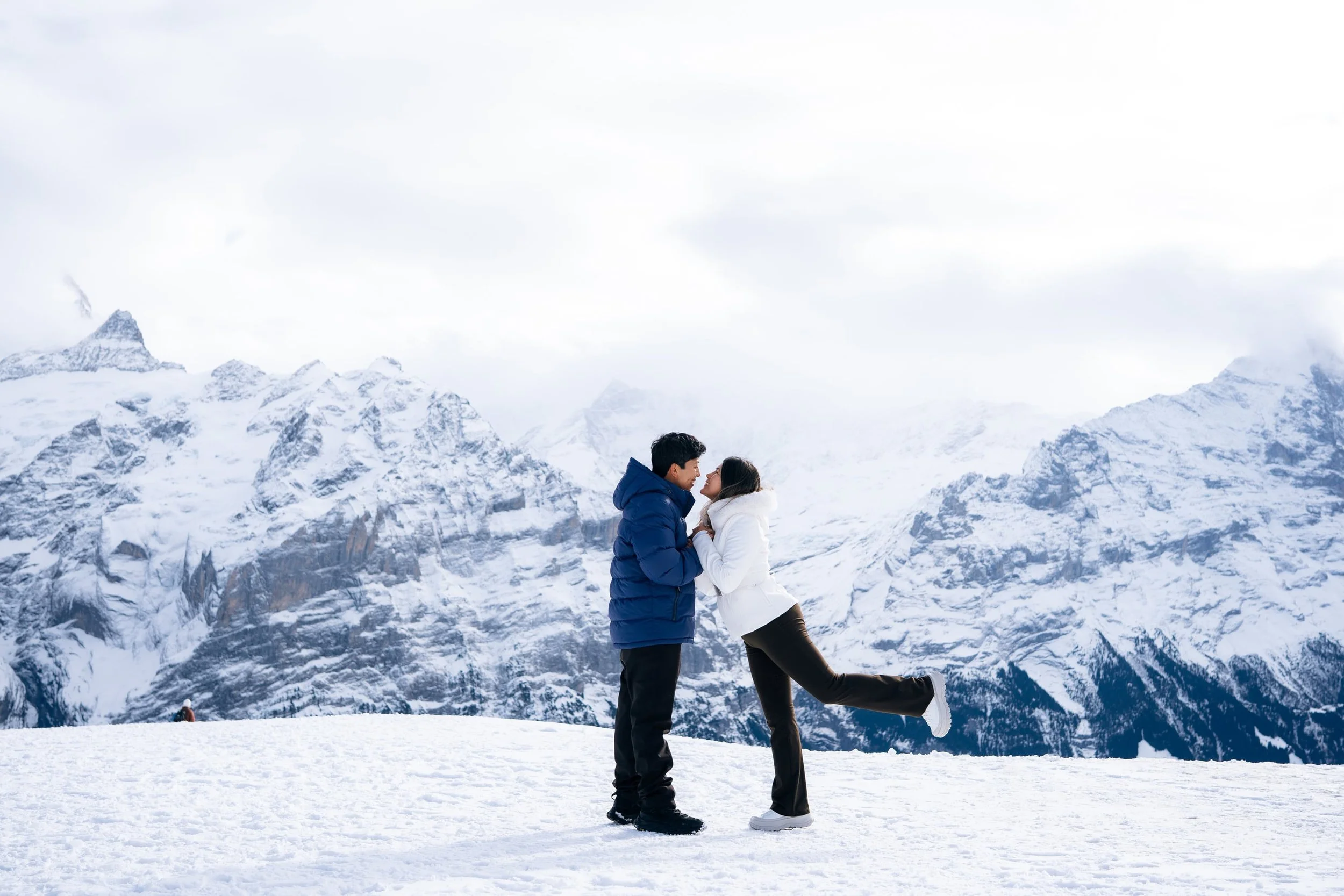 grindelwald-winter-luxury-surprise-proposal-photography-093.jpg