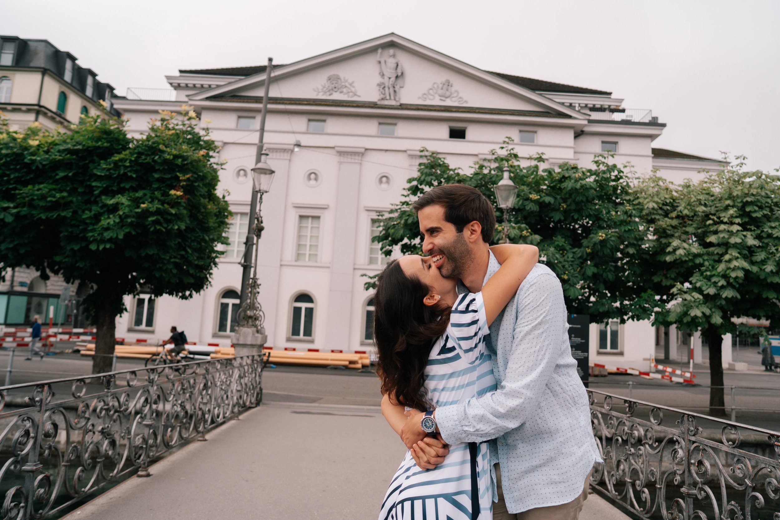 Hugging by the River | Romantic Lucerne Couple Photoshoot