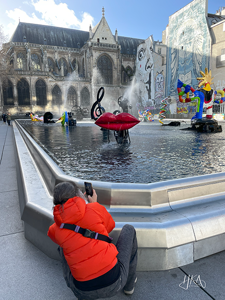 HKA_Copyright 2025_Heidi with camera fountain_Skin Vitality.png