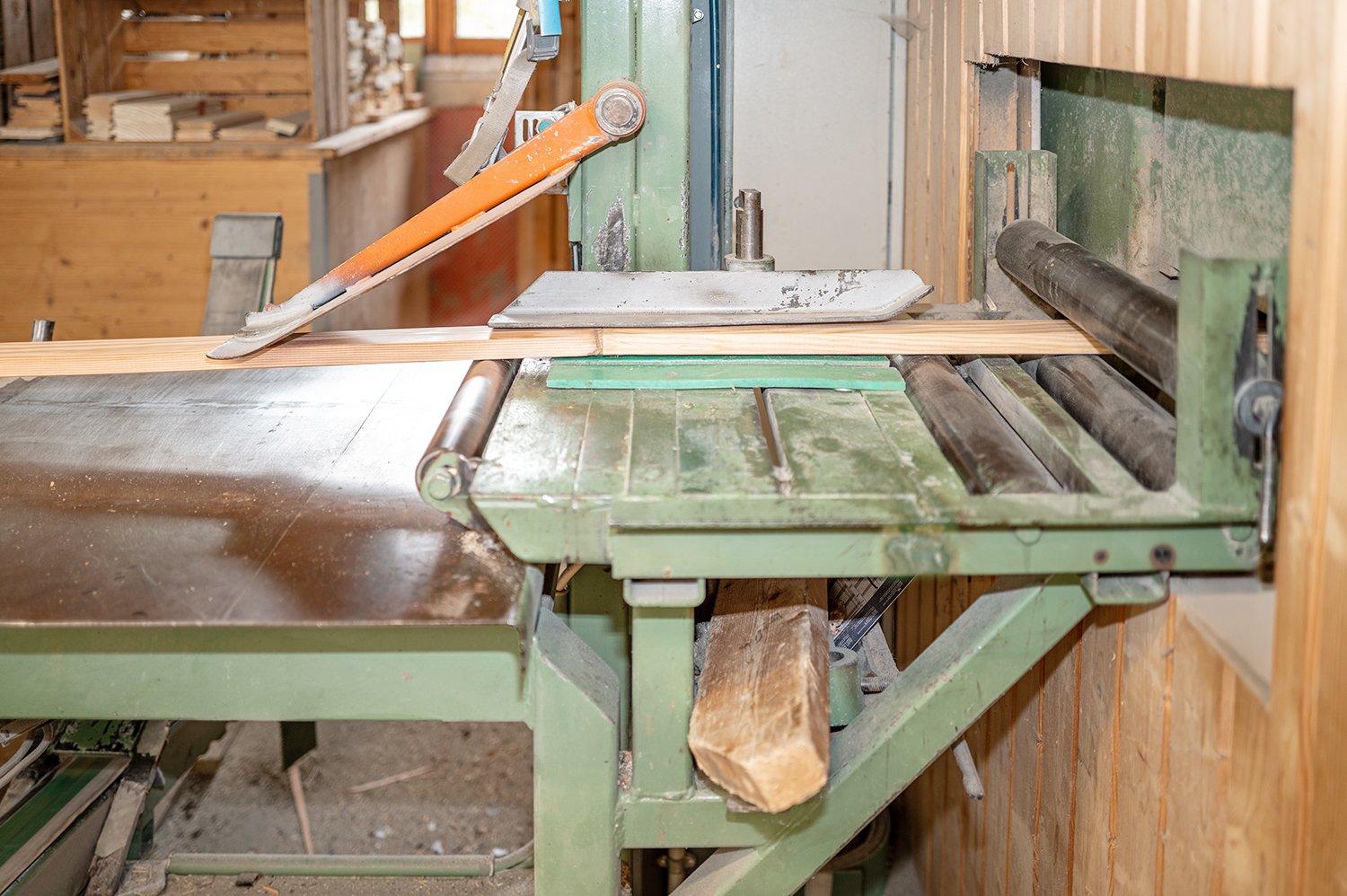 Odermatt_Hobelwerk_Maschine_5.jpg