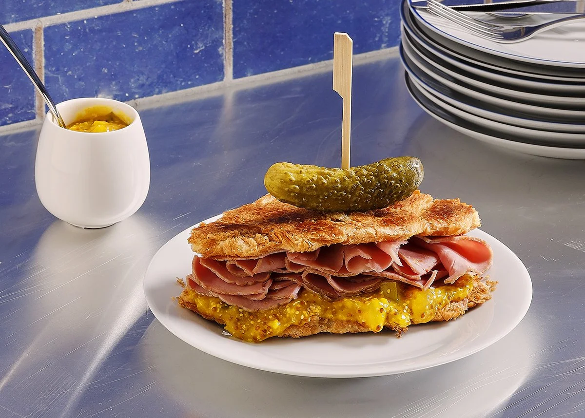 Sarah Ghijselinck, food and drink stylist, art direction, recipe development, Gent, fine dining, restaurant photography, tableware photography