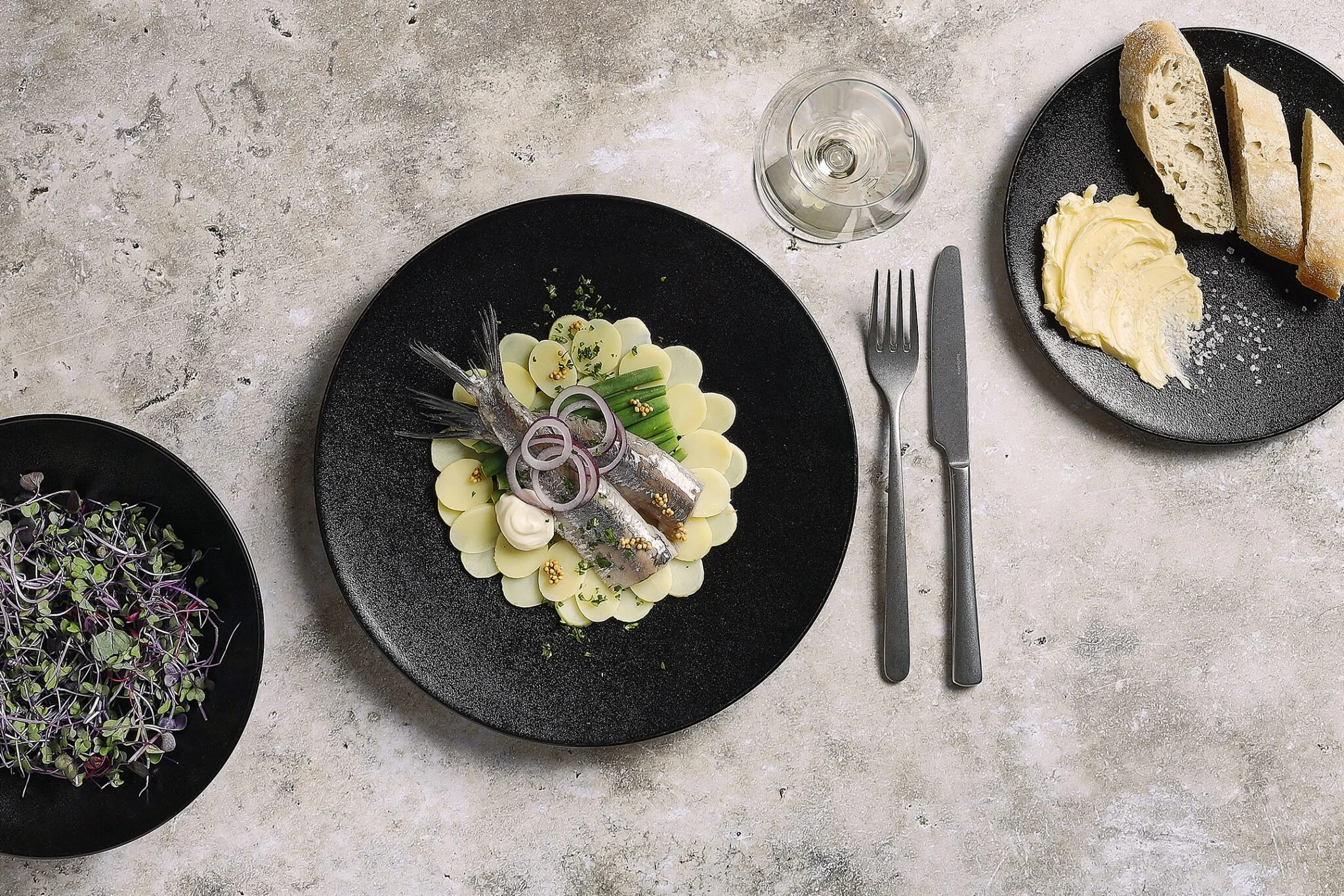 Sarah Ghijselinck, food and drink stylist, art direction, recipe development, Gent, fine dining, restaurant photography, tableware photography, maatjes, fish