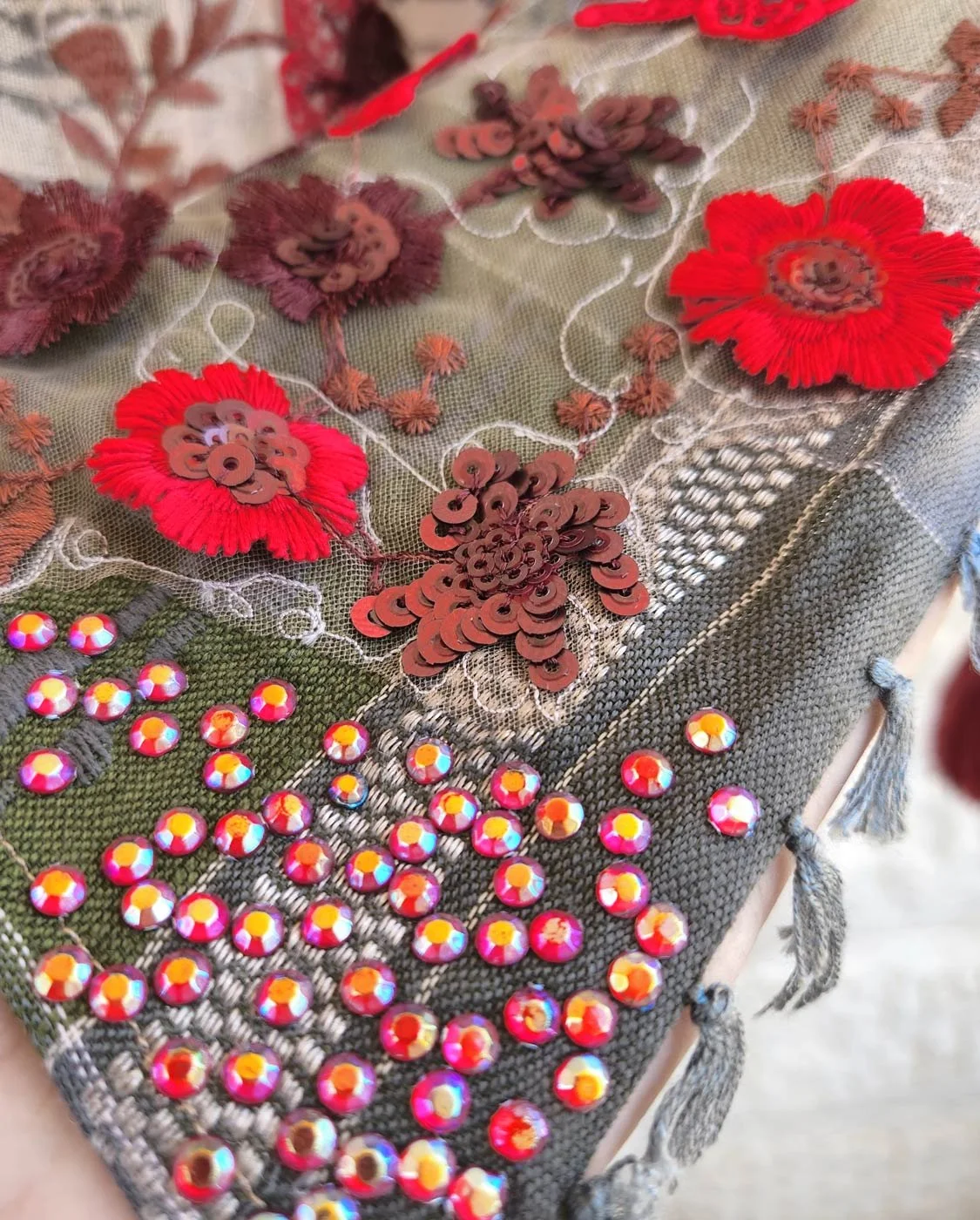 keffiyeh-flowers-25-1-3.jpg