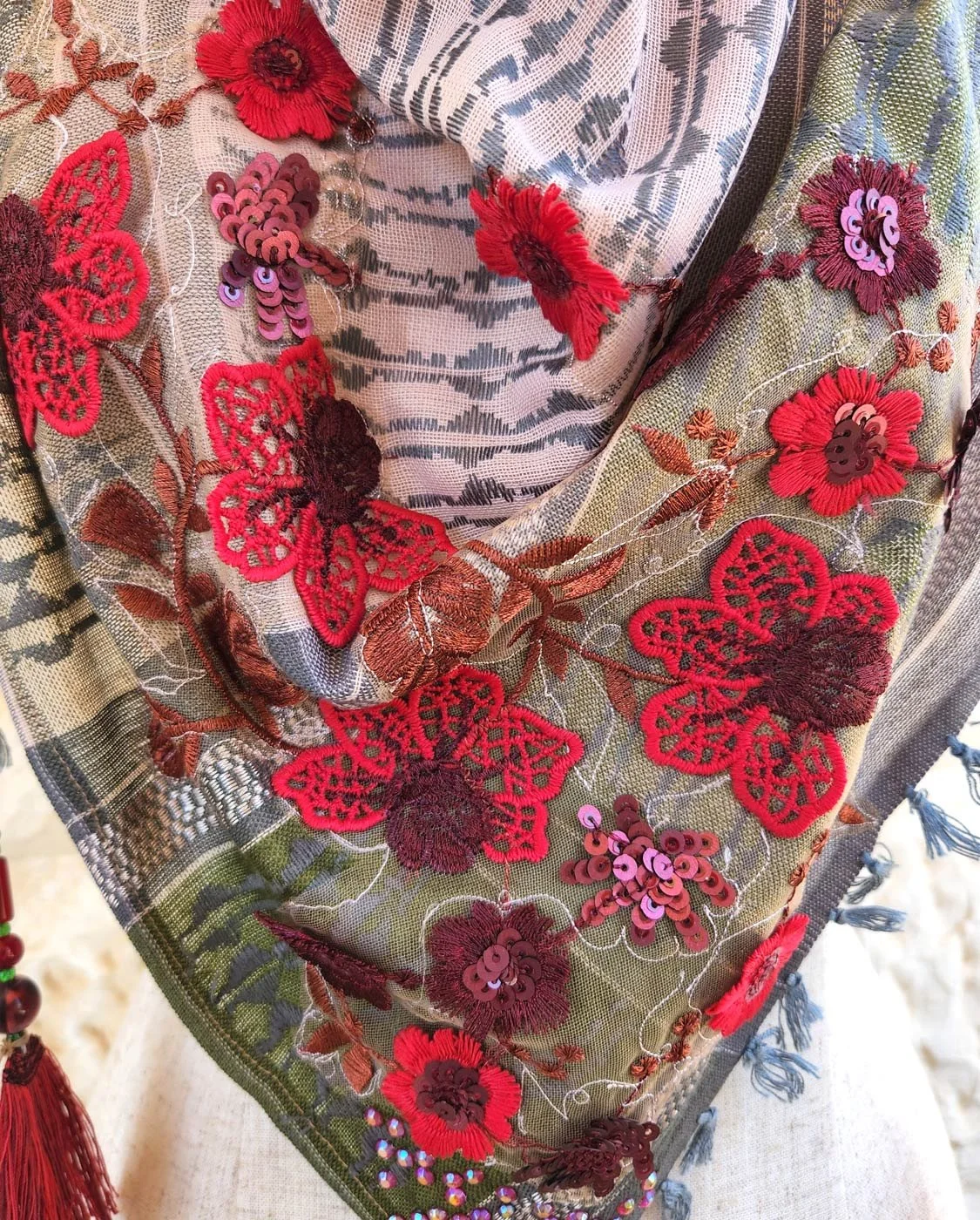keffiyeh-flowers-25-1-2.jpg