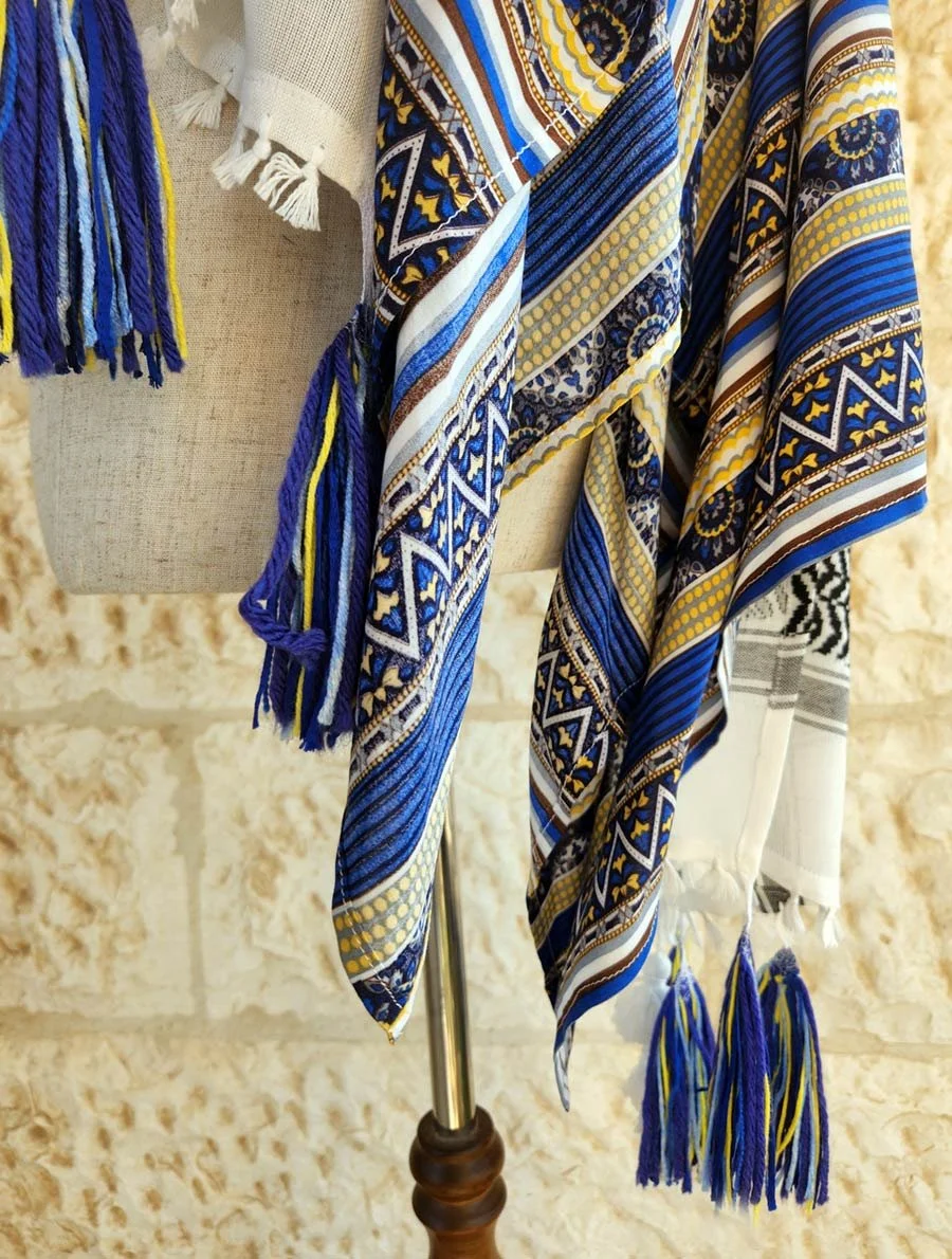 long-scarf-keffiyeh-25-4-6.jpg