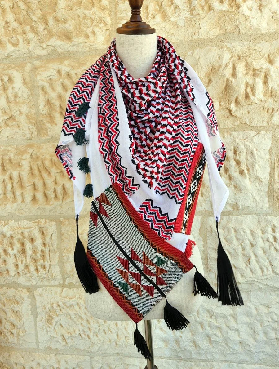 Handmade Keffiyeh scarf with Sadu fabric, inspired by traditional Bedouin weaving. Features geometric desert motifs, soft texture, and artisanal tassels
