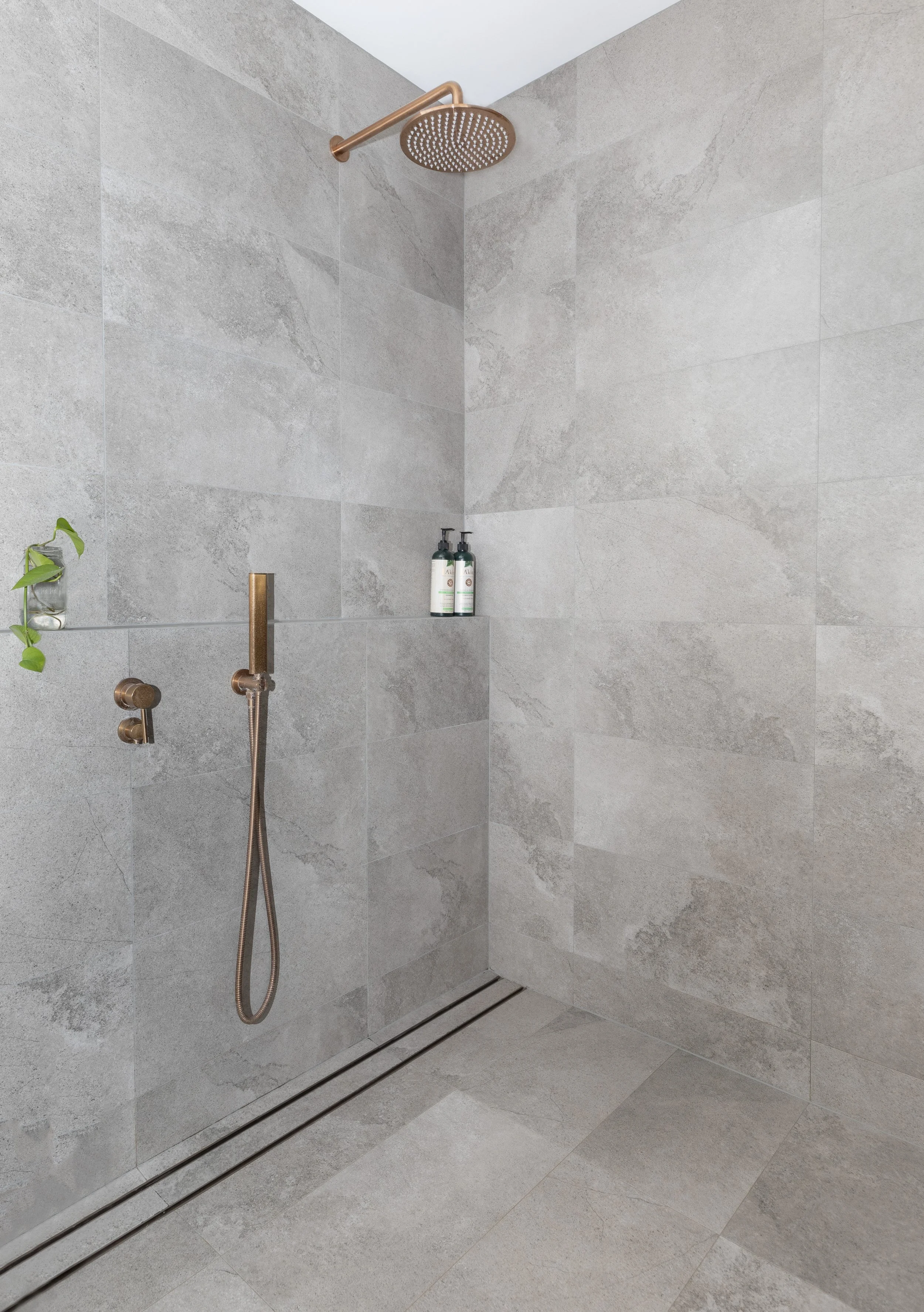 Katie 36 Valcross photo 29.jpg