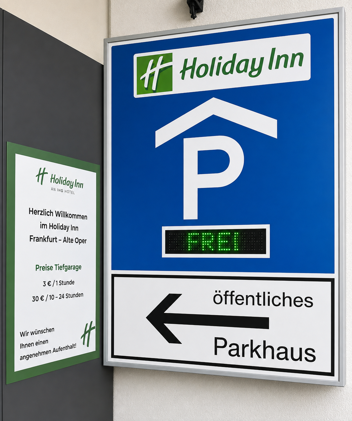 Holiday Inn Frankfurt - Alte Oper carpark