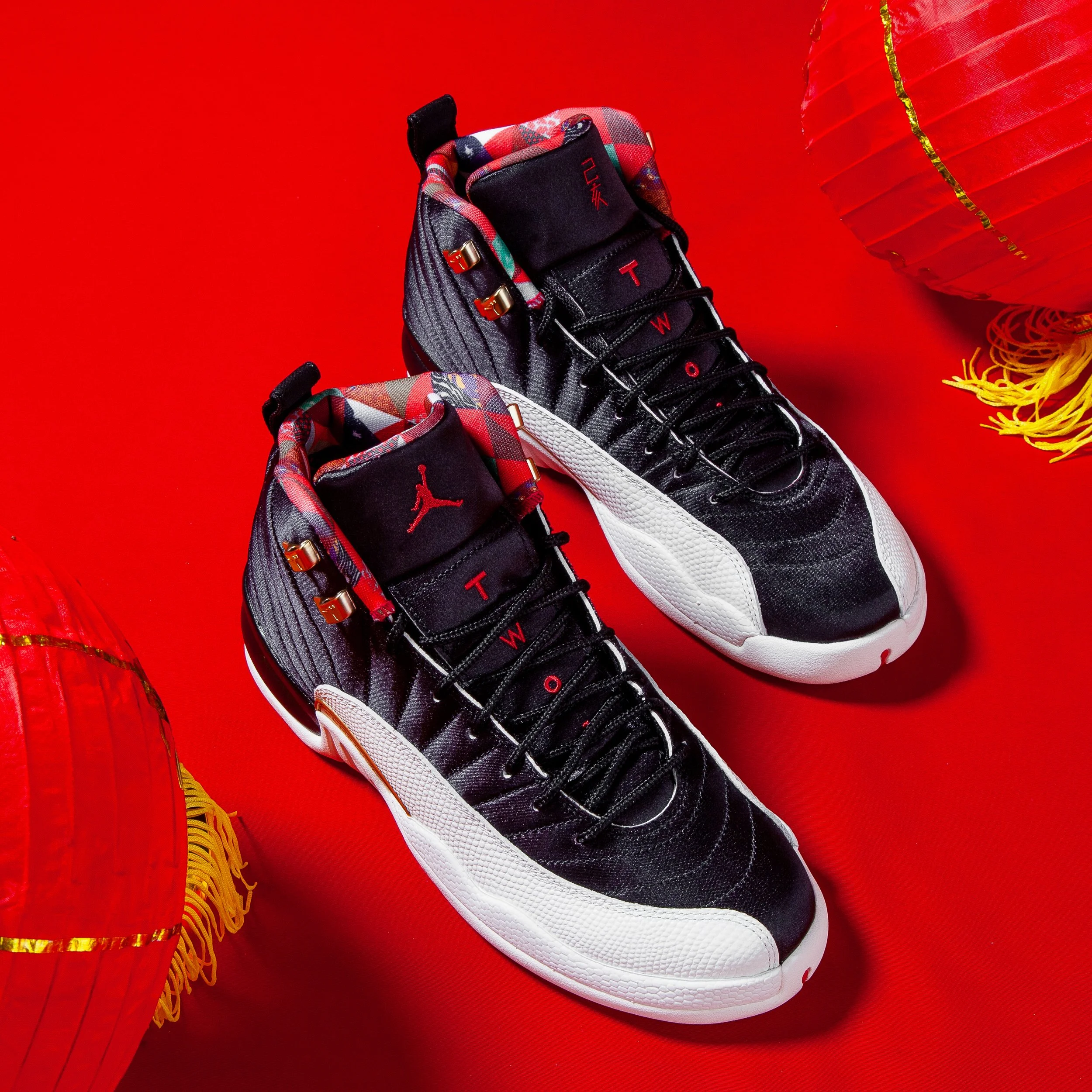 Jordan_12_Retro_Chinese_New_Year_GS_Black_16.jpg
