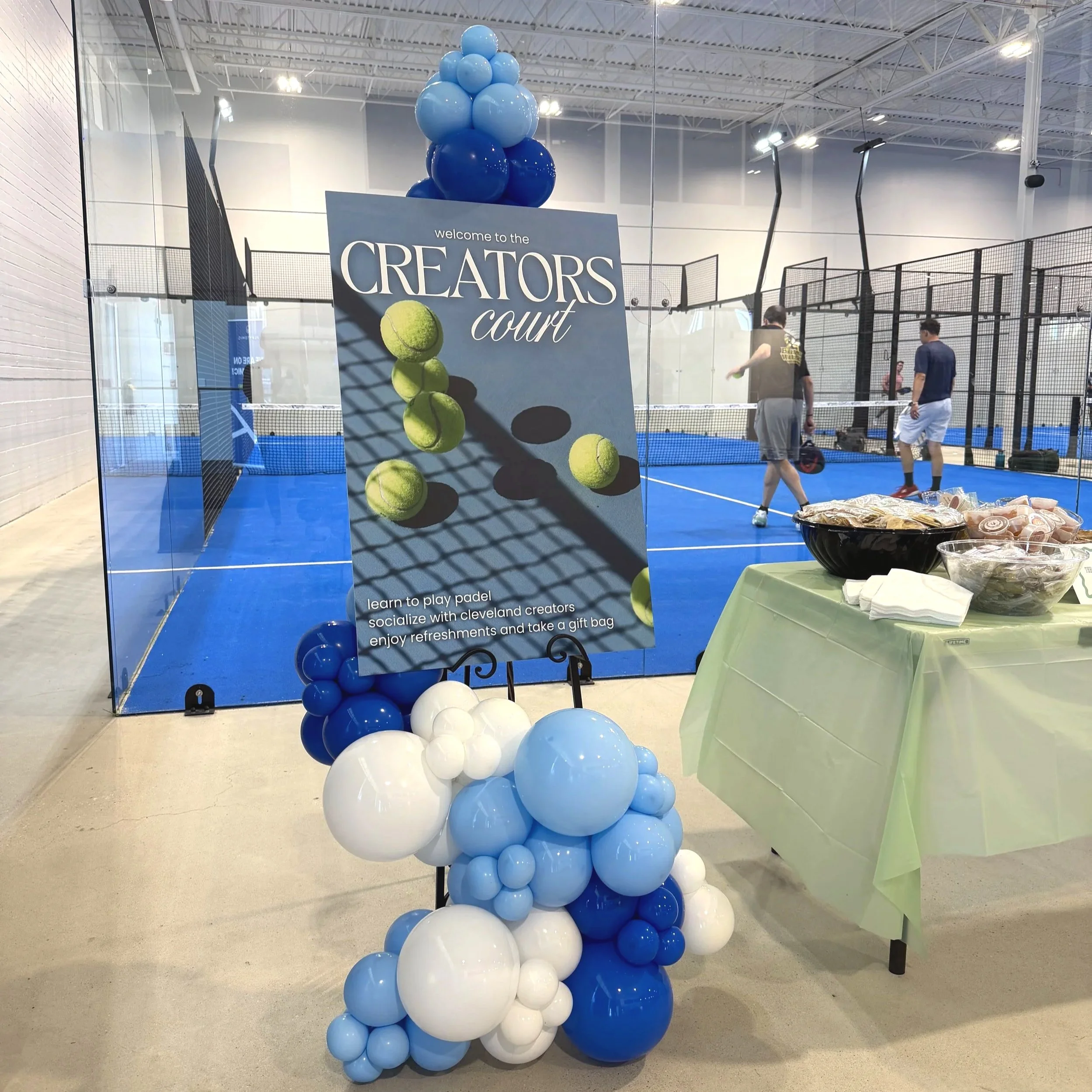 Elegant balloon easel display for special events, featuring a stylish arrangement of premium balloons perfect for birthdays, weddings, corporate events, baby showers, and grand openings. Custom balloon decorations designed to enhance any celebration 