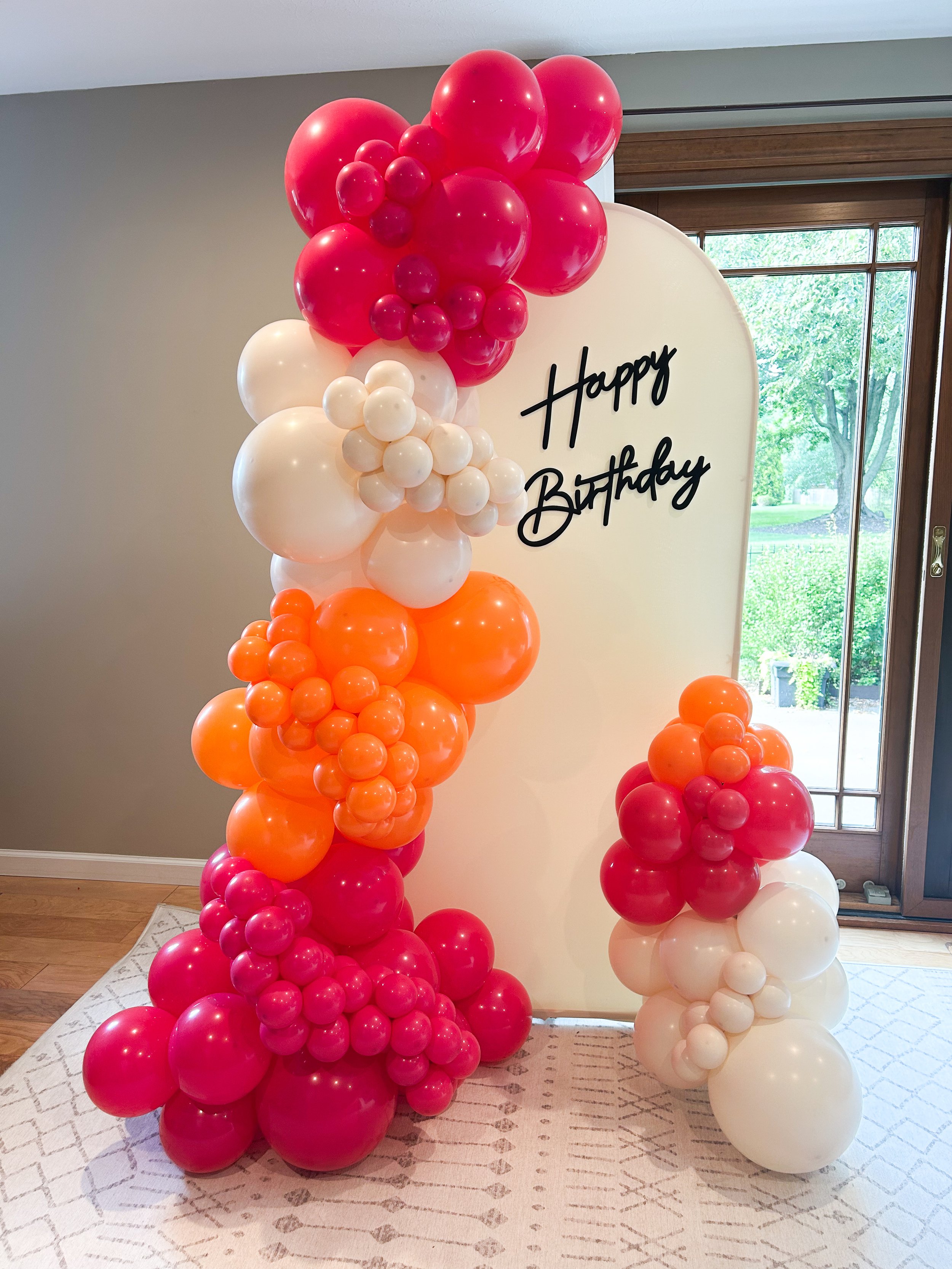 Balloon Garland with Backdrop in Streetsboro Ohio