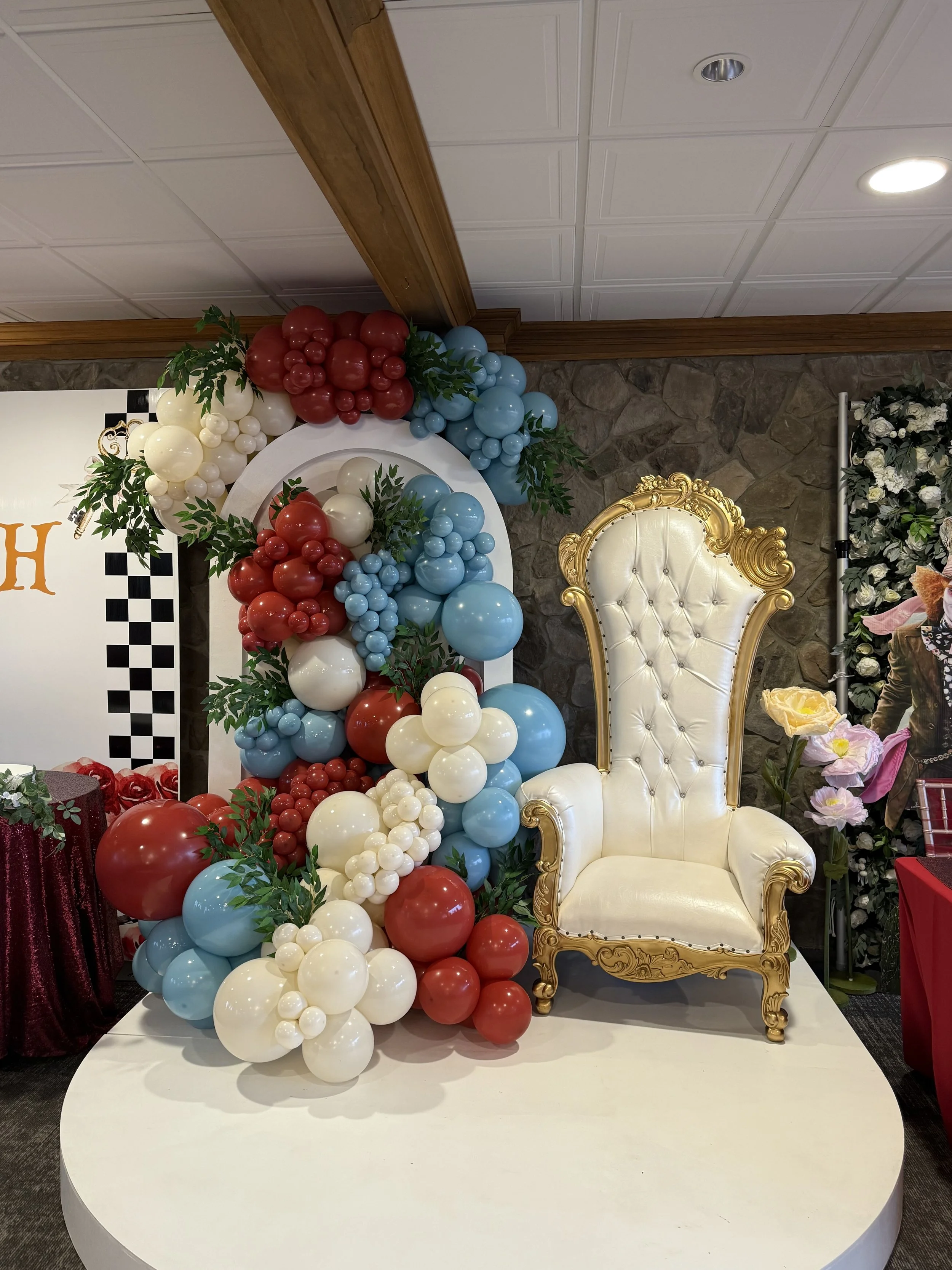 Sweet fifteen balloon decoration in Akron, Cleveland, Northeast Ohio.