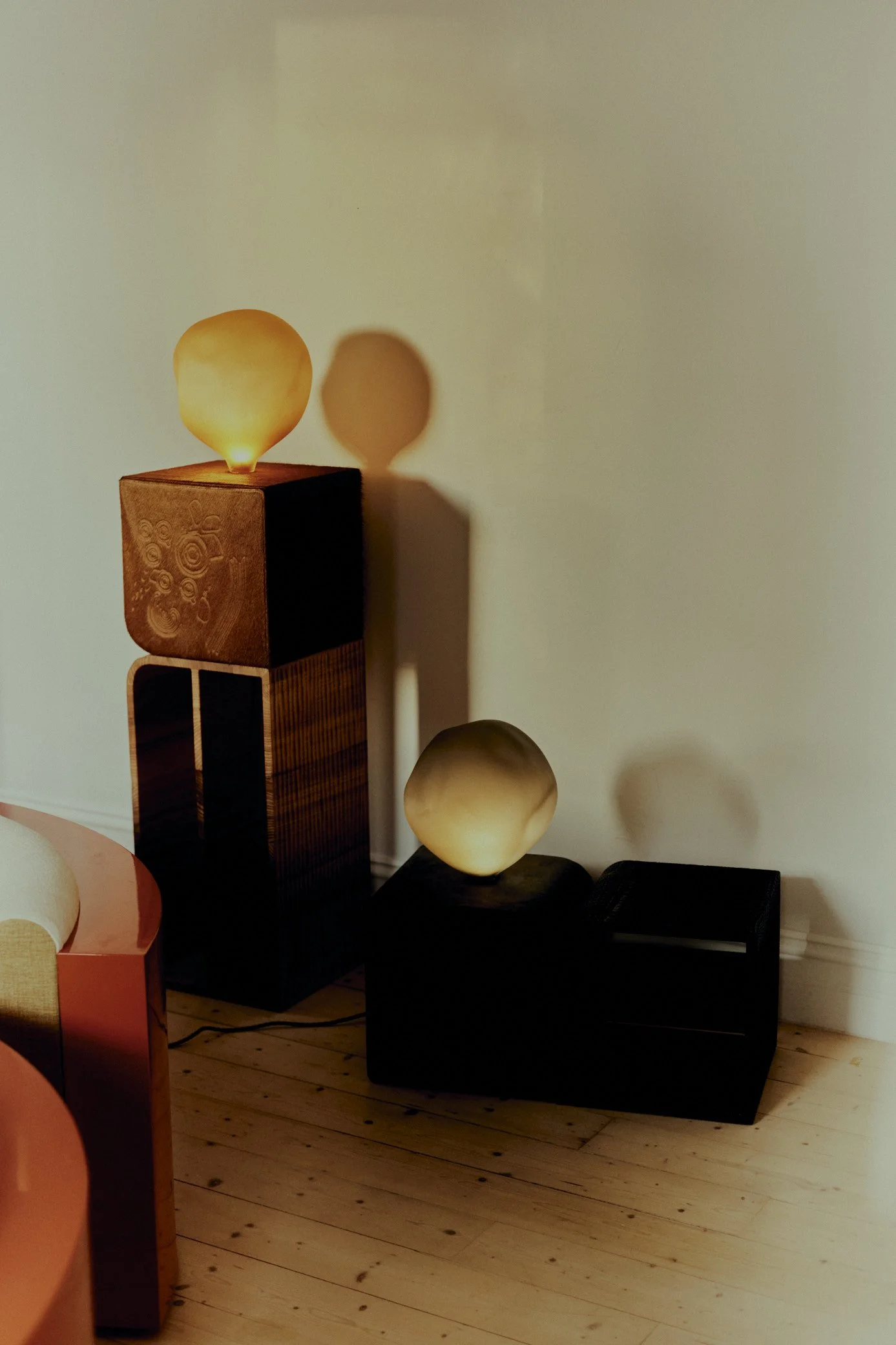 FEMME BRUTALE LIGHT TOTEMS 02.jpg