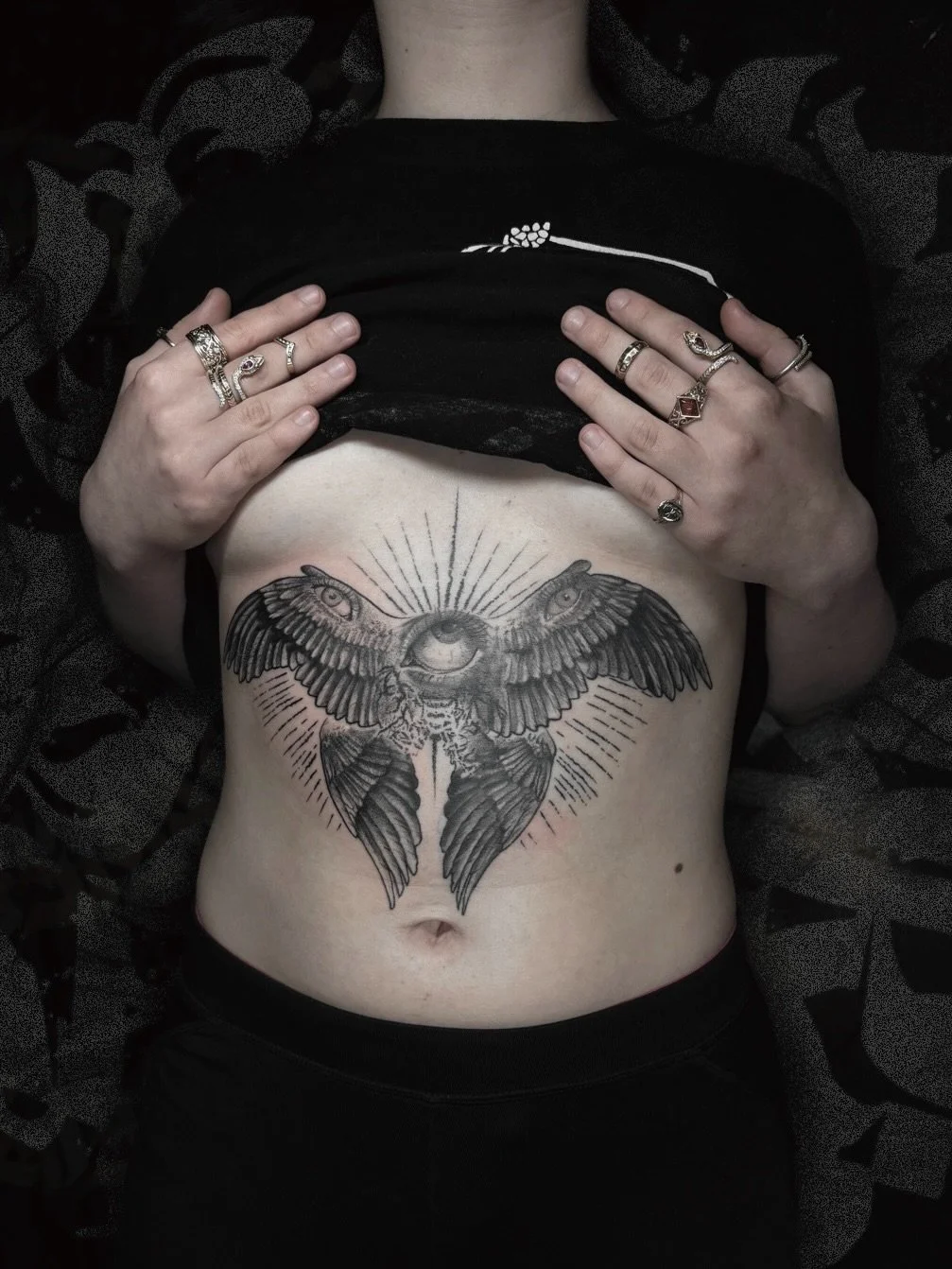 Finished this Seraphim for Gemma, you were an absolute joy thank you for being so solid you did amazing 🫶🏻 
✷
@dagrentattoostudio Dunfermline, Fife 
✷
✷ 
✷
✷
#trashandbone #bishoprotary #seraphim #tattoo #pantheraink #blackwork #dotwork #darktranbs