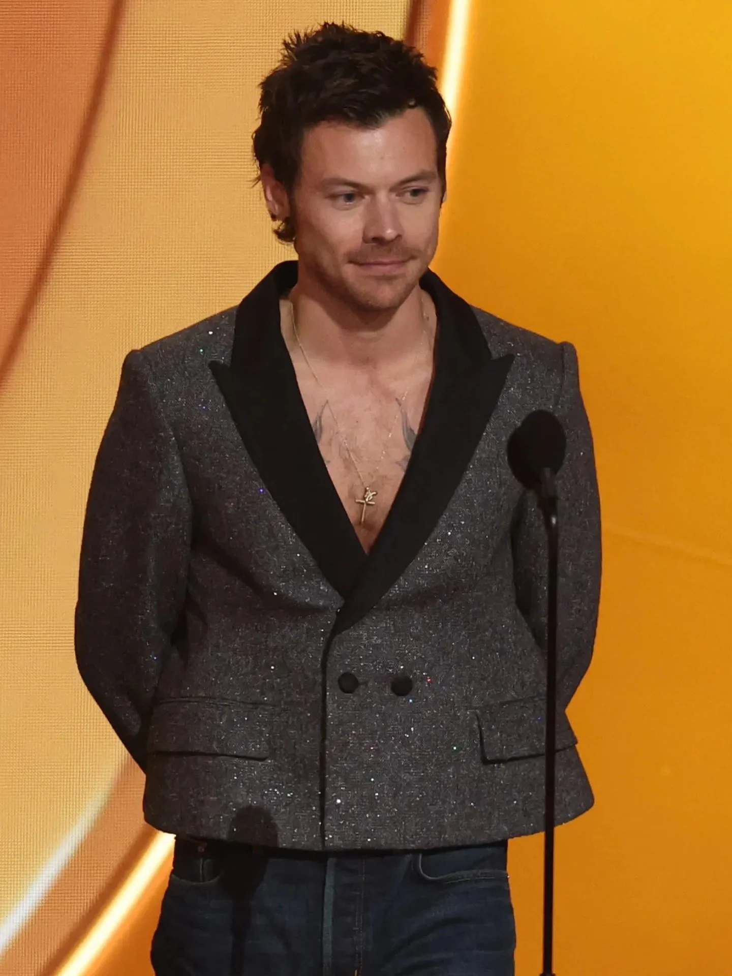 @harrystyles wearing some @charleshgoode Bespoke Jewels. The @grammys 2026. 

The man with great taste.