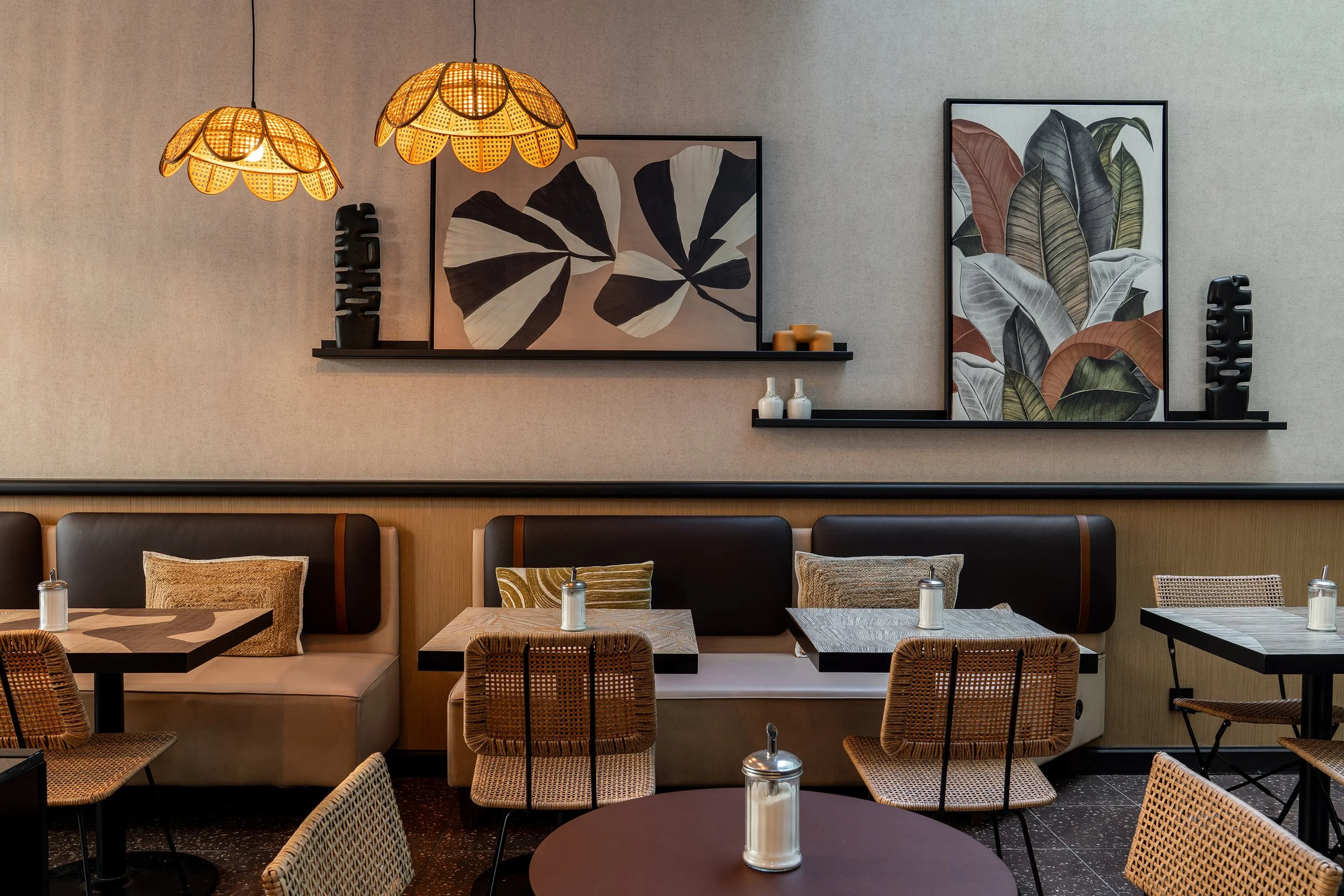 Photographie de la salle petit-déjeuner d'un hôtel