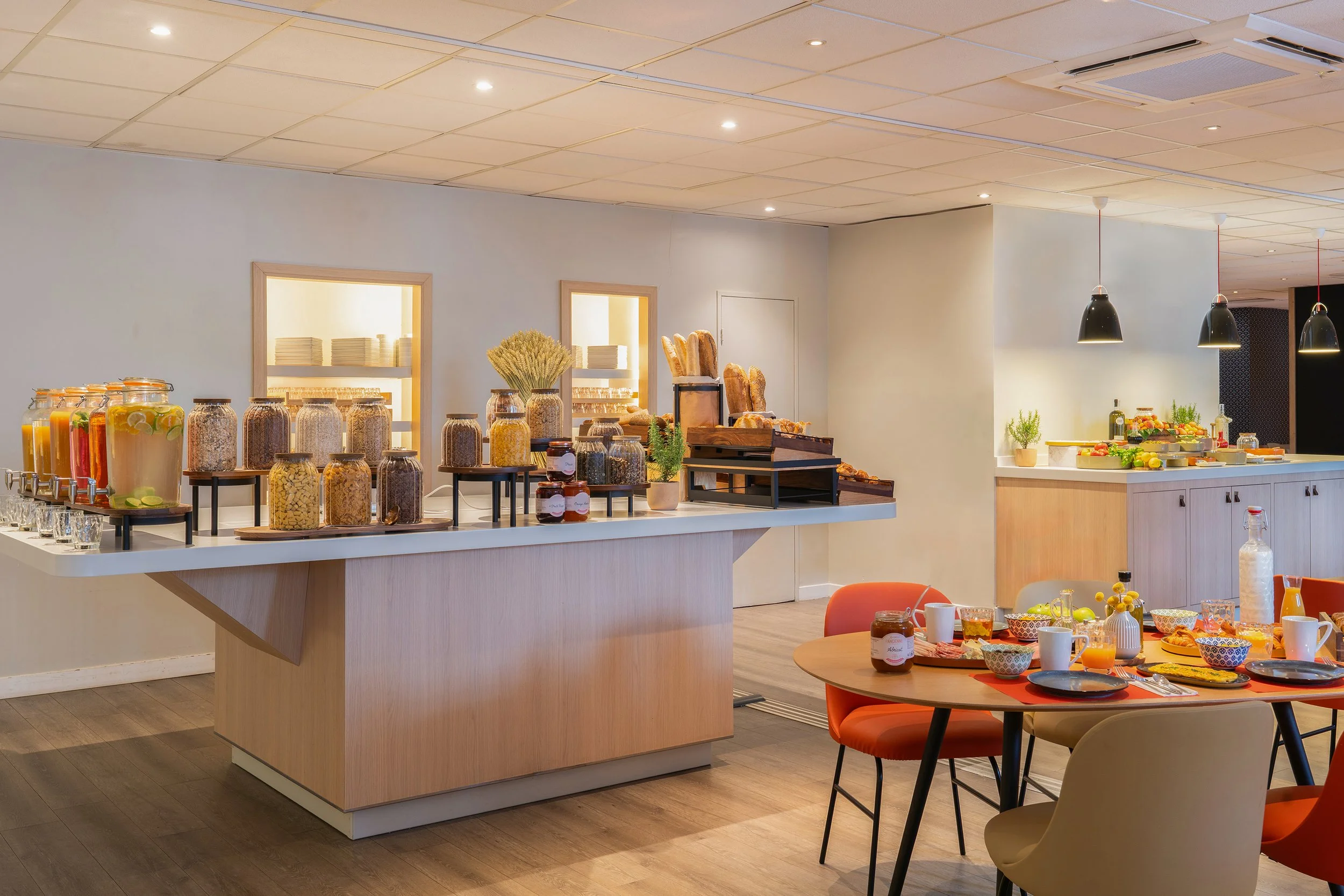 Photographie du buffet petit-déjeuner d'un hôtel