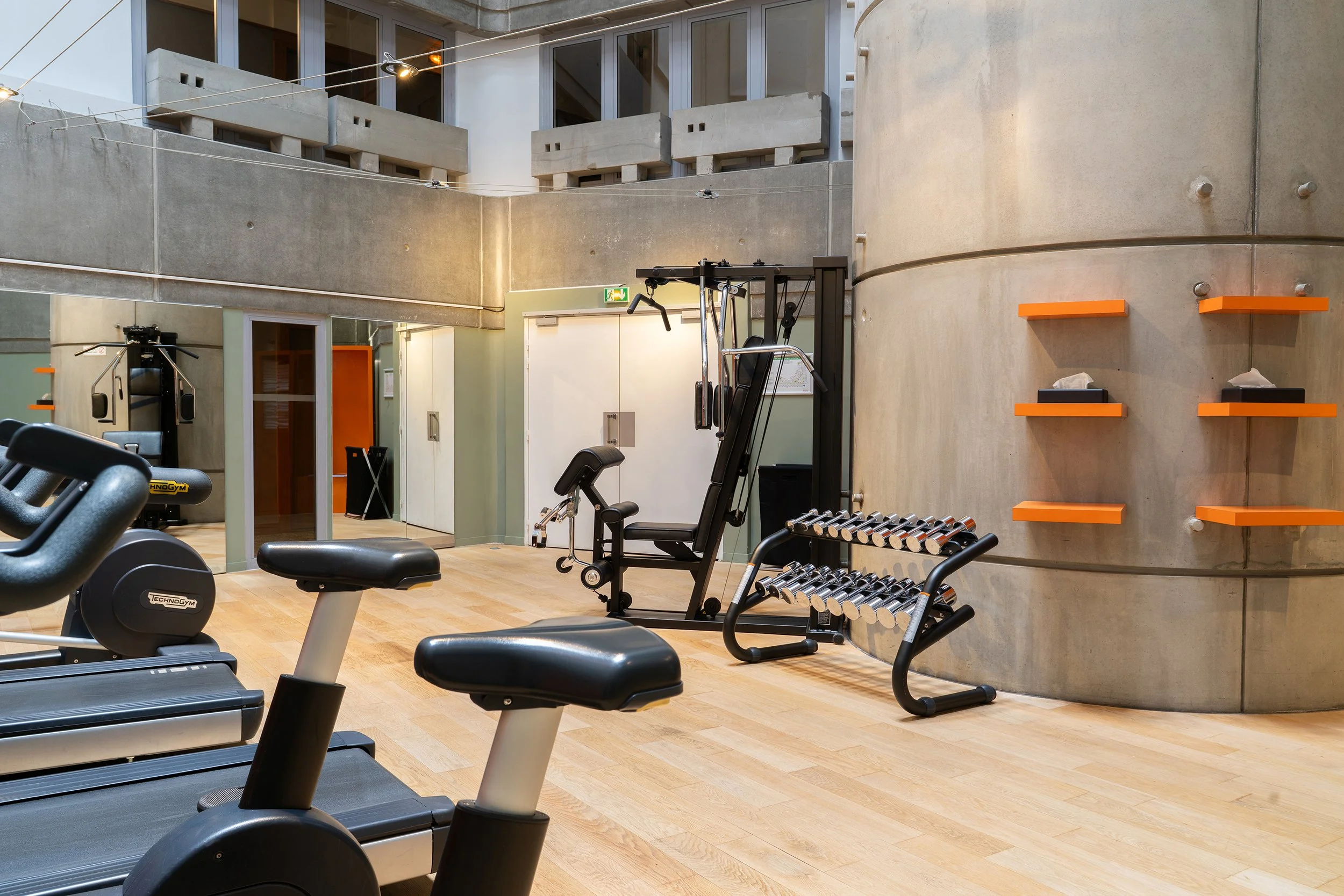 Photographie de la salle de sport d'un hôtel