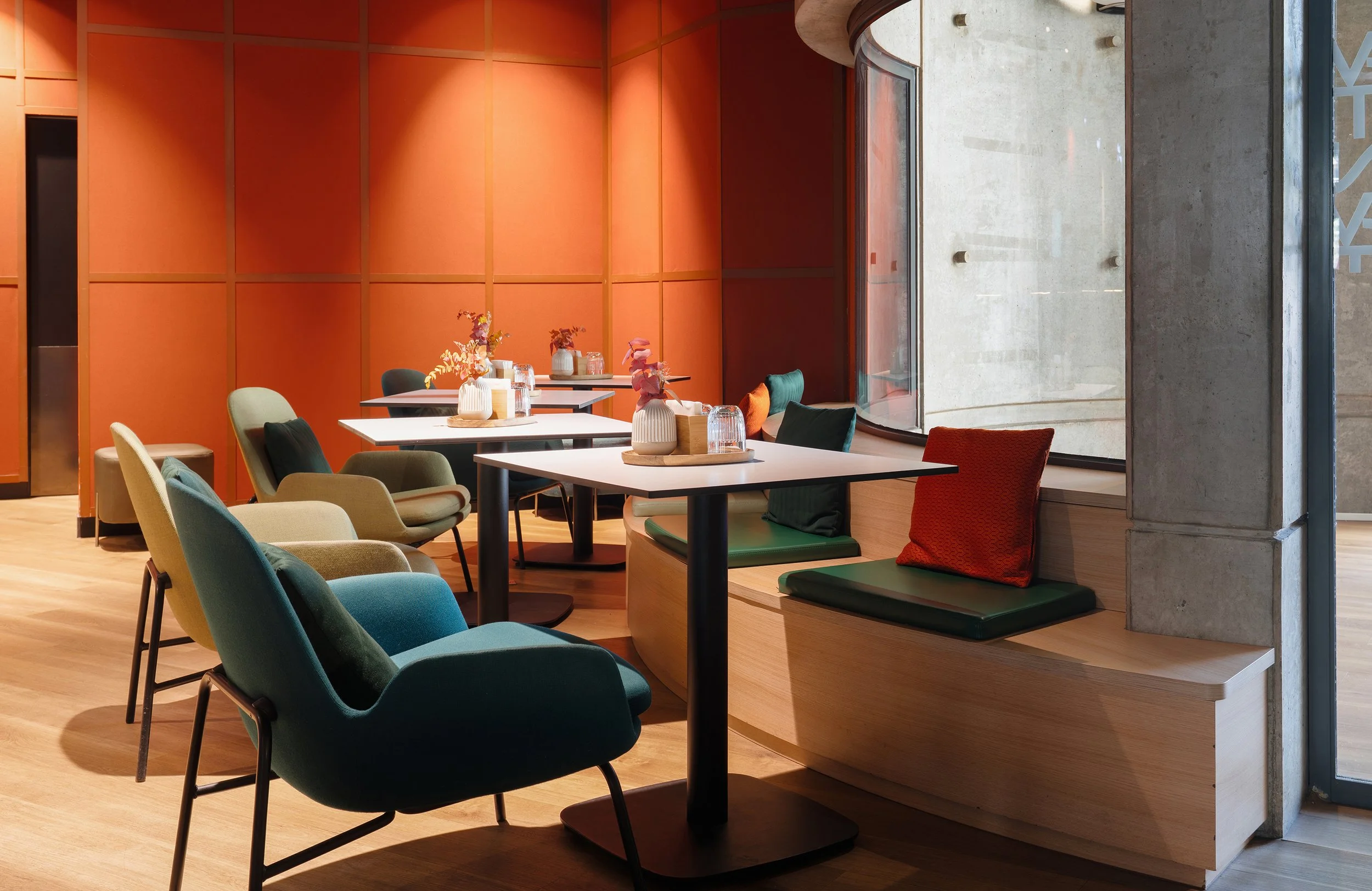 Photographie du salon d'un hôtel