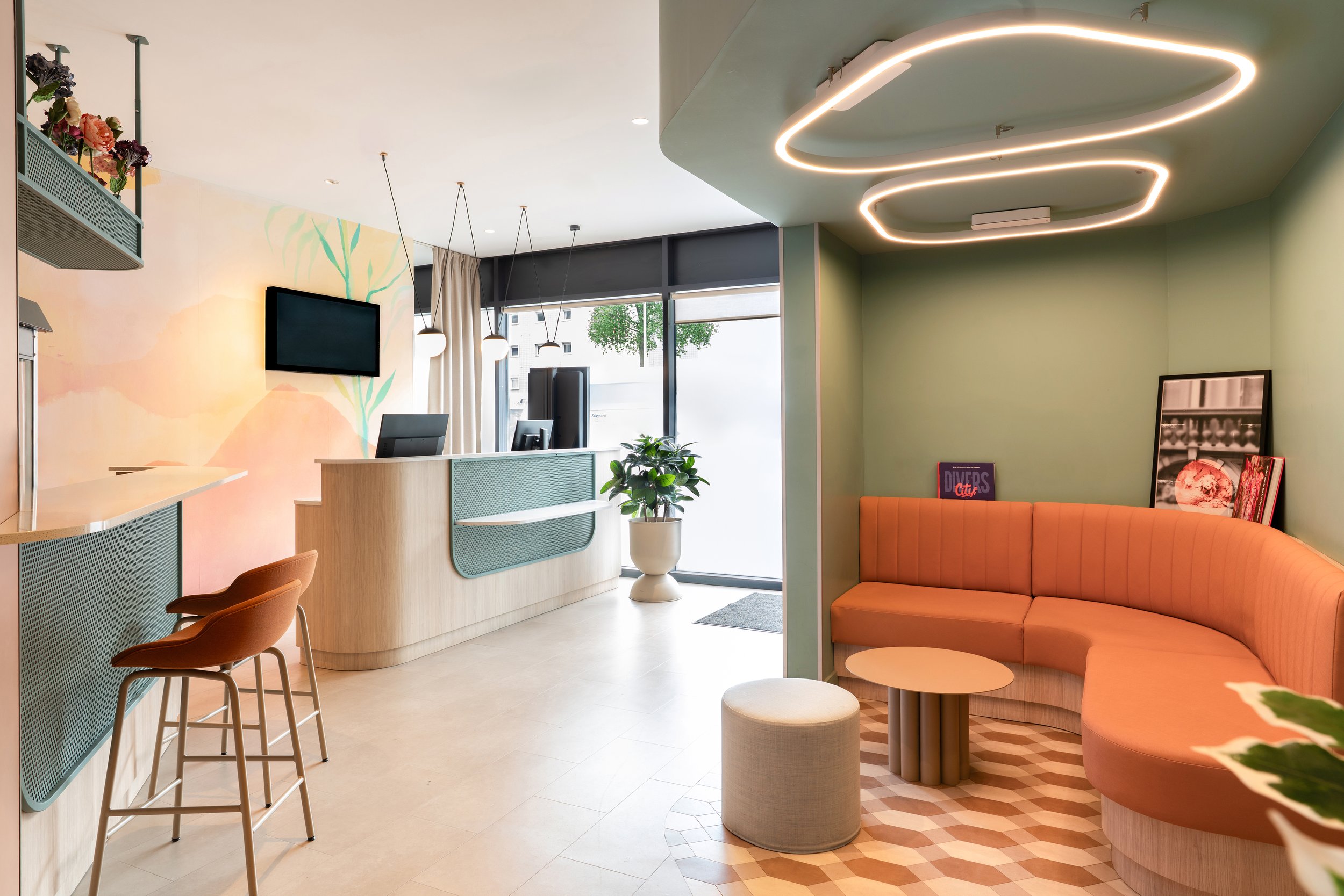 Photographie de la réception de l'Ibis Styles Paris Porte d'Orléans