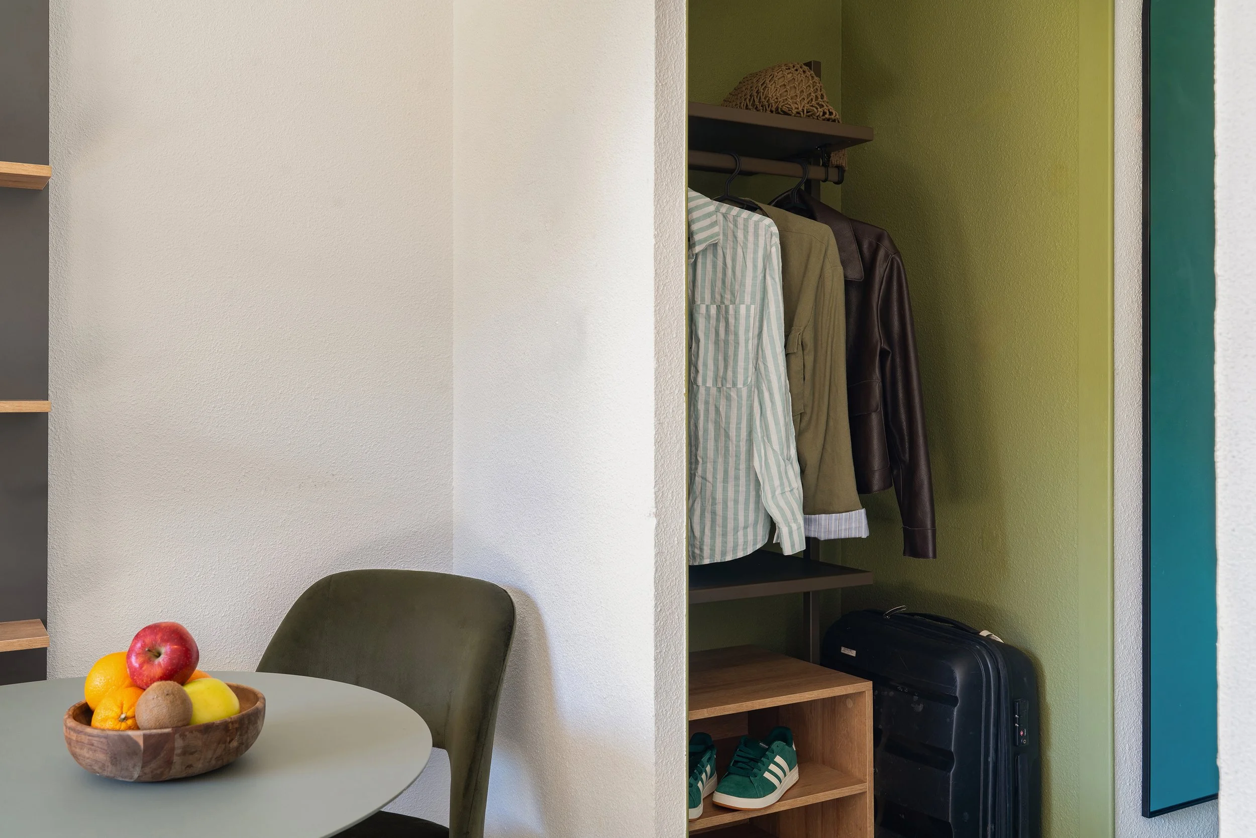 Détail du mobilier d'une chambre d'hôtel
