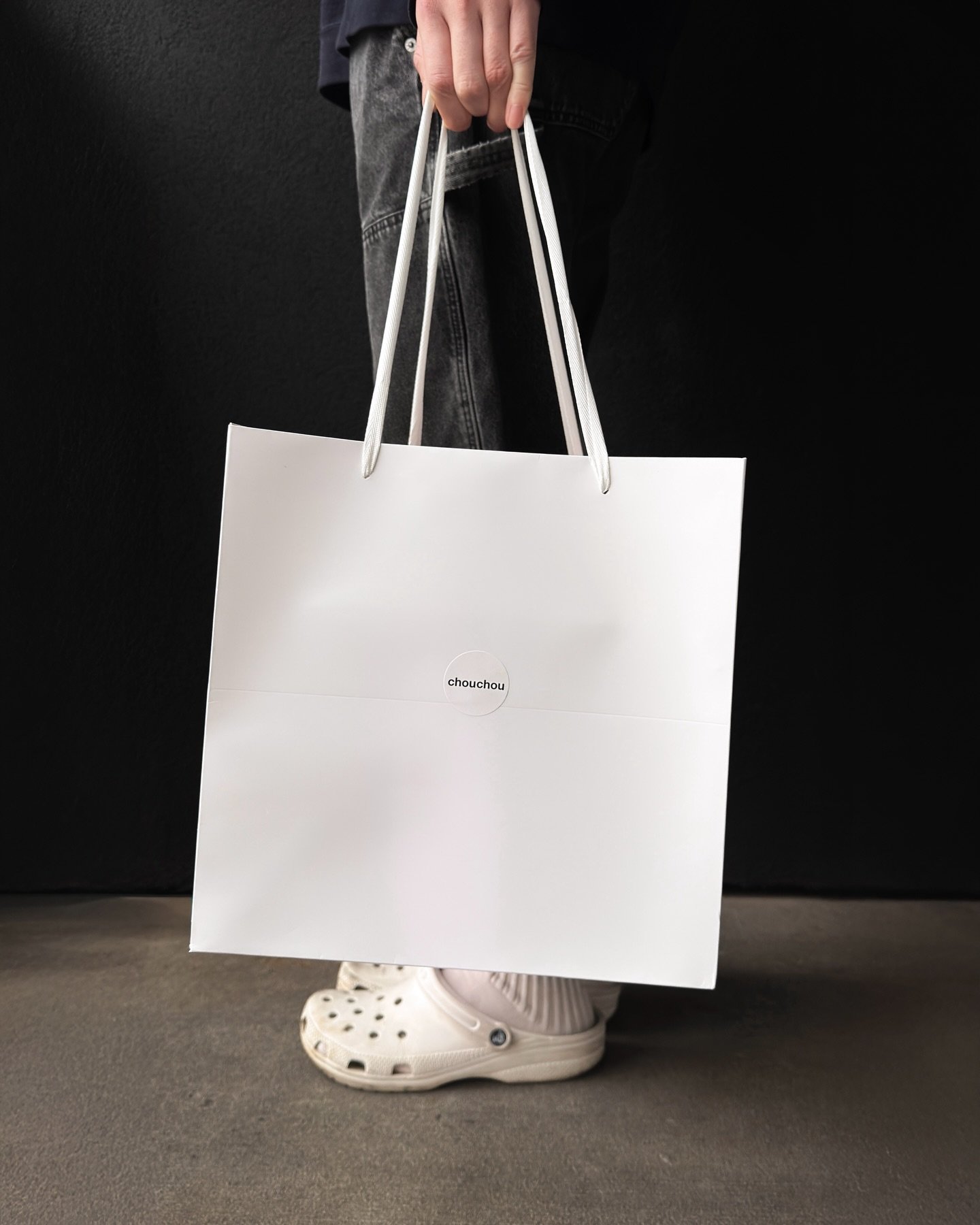 birthday cake for queen @zaralarsson :&rsquo;)

vanilla bean on vanilla bean w/ raspberry + blackberry preserve layers 🎂

love it when she&rsquo;s stateside 🫶🏼 forever grateful 
@saharhissaminyc @xvr.martin @maeveinjune