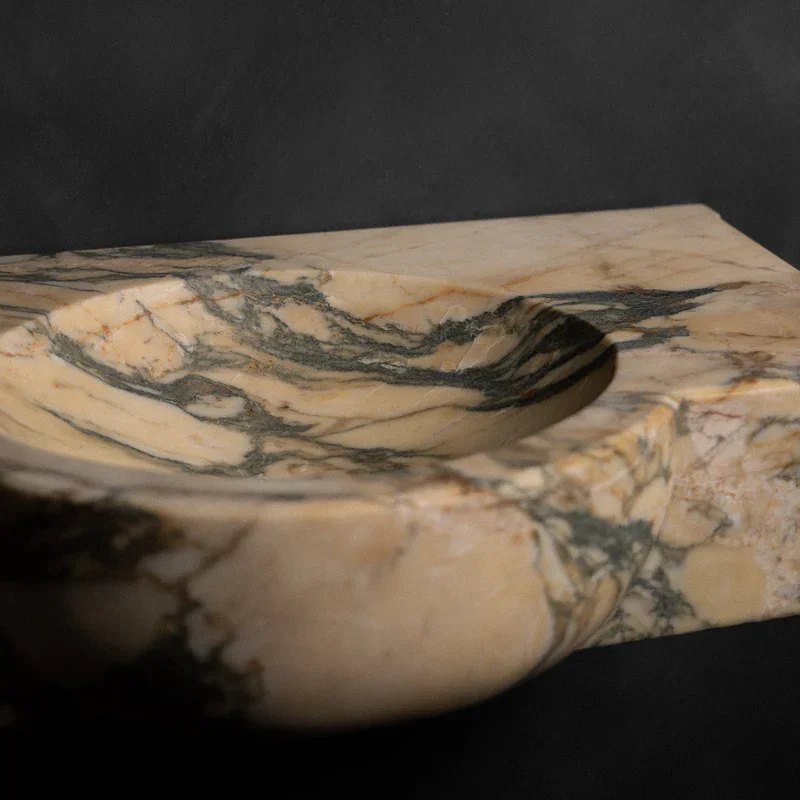 CalacattaMachiaVecchiaAthenaFloatingsink_-5.webp