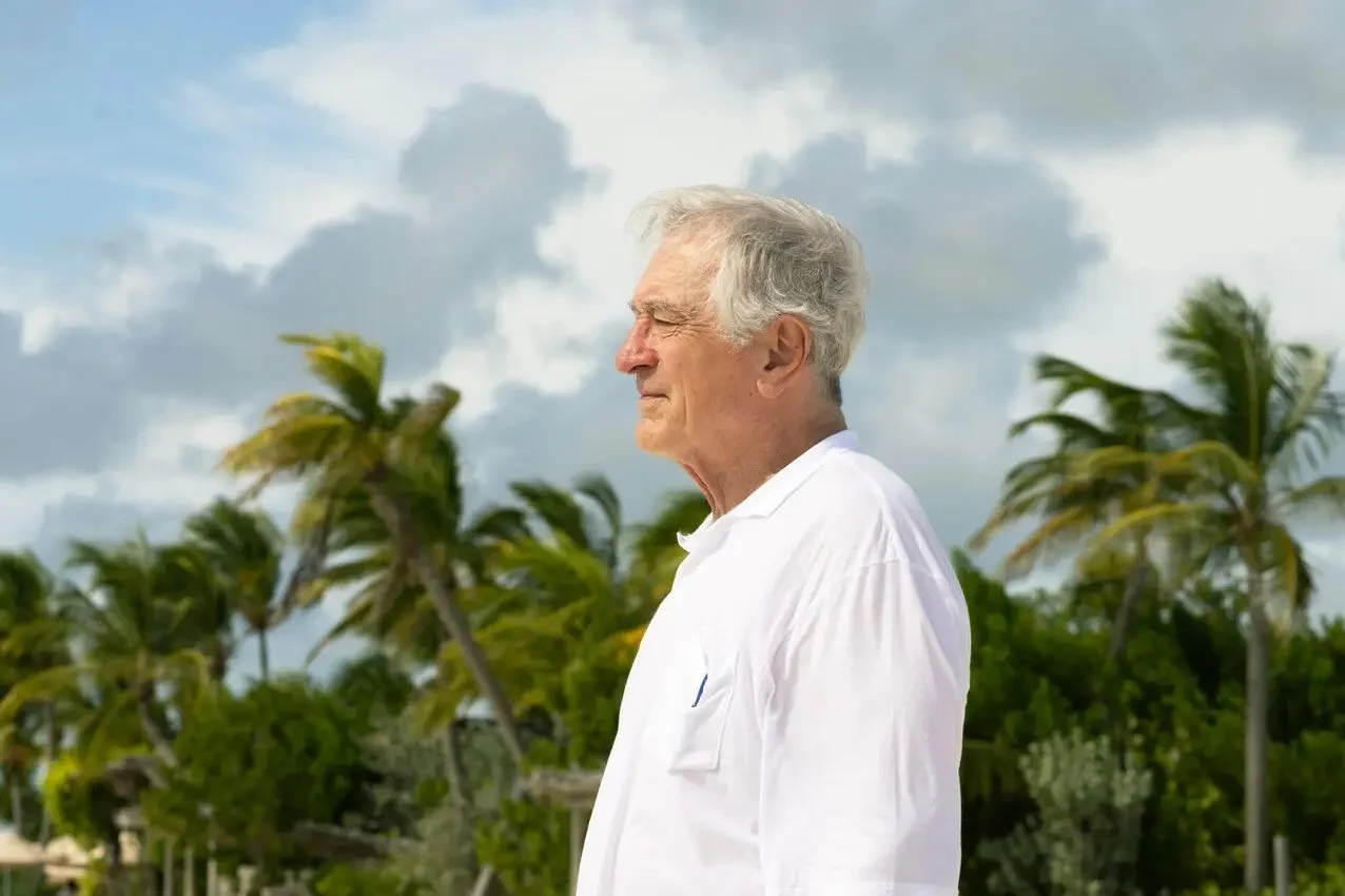 Where to find Pink Sand, palm Trees and Robert de Niro