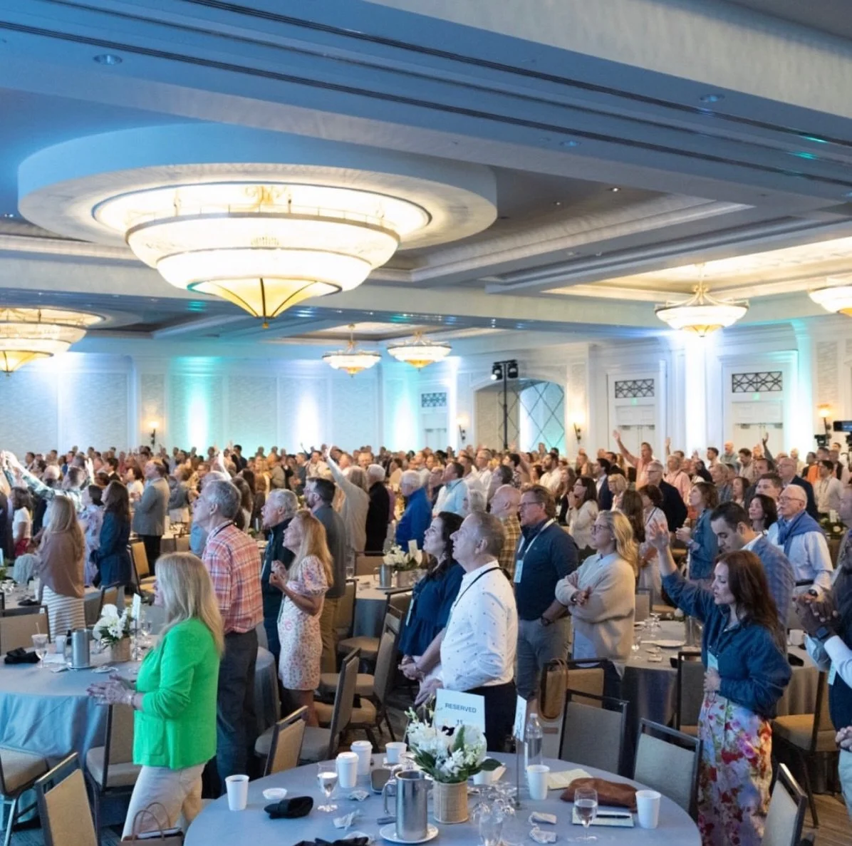 Spent a wonderful weekend in Orlando a few weeks ago producing the Celebration of Generosity for @generous.giving. To be in a room with this many kind people with generosity at the forefront of their lives is special. Thank you, as always, for having