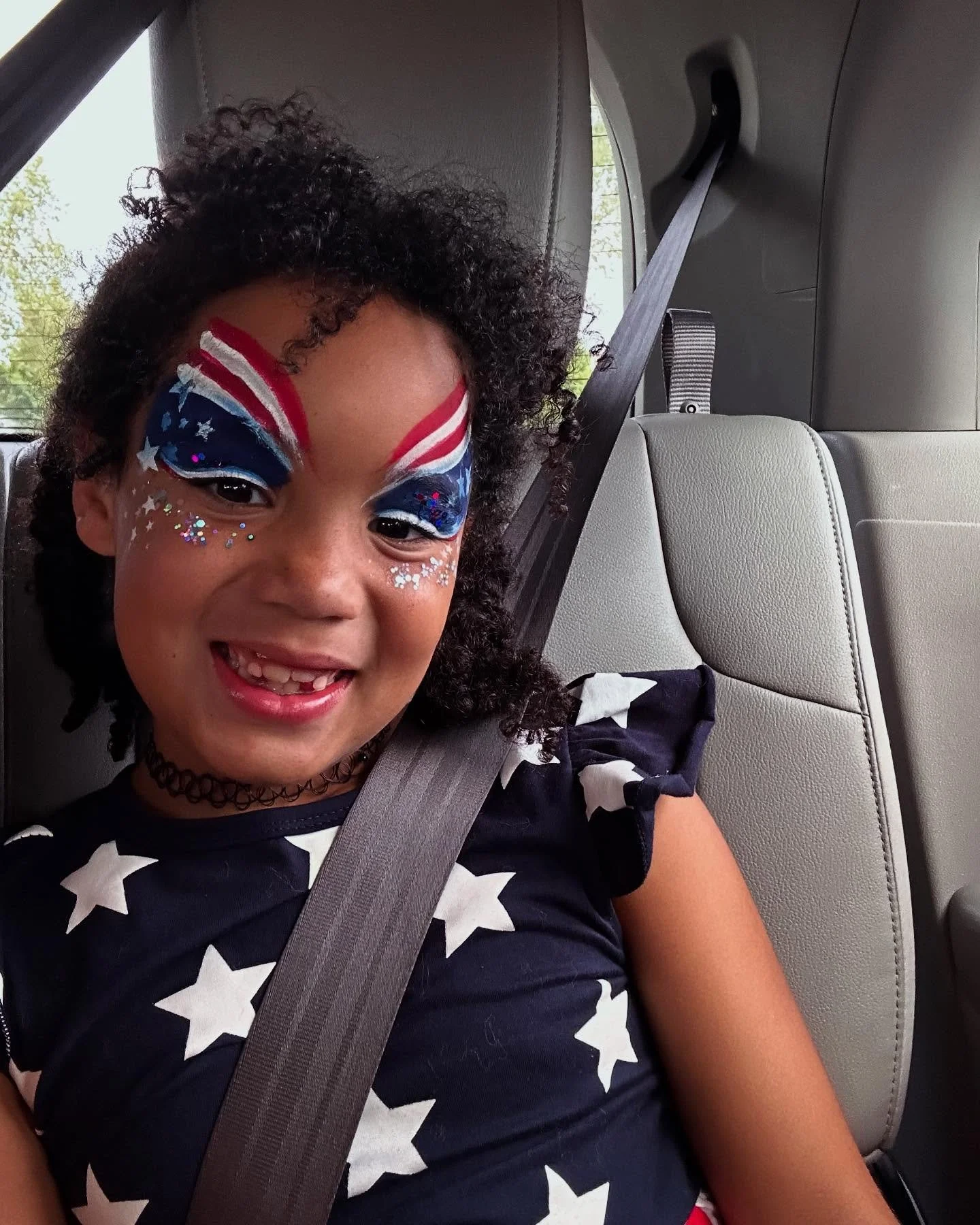 Last 4th, the girls wanted some something festive on their faces.