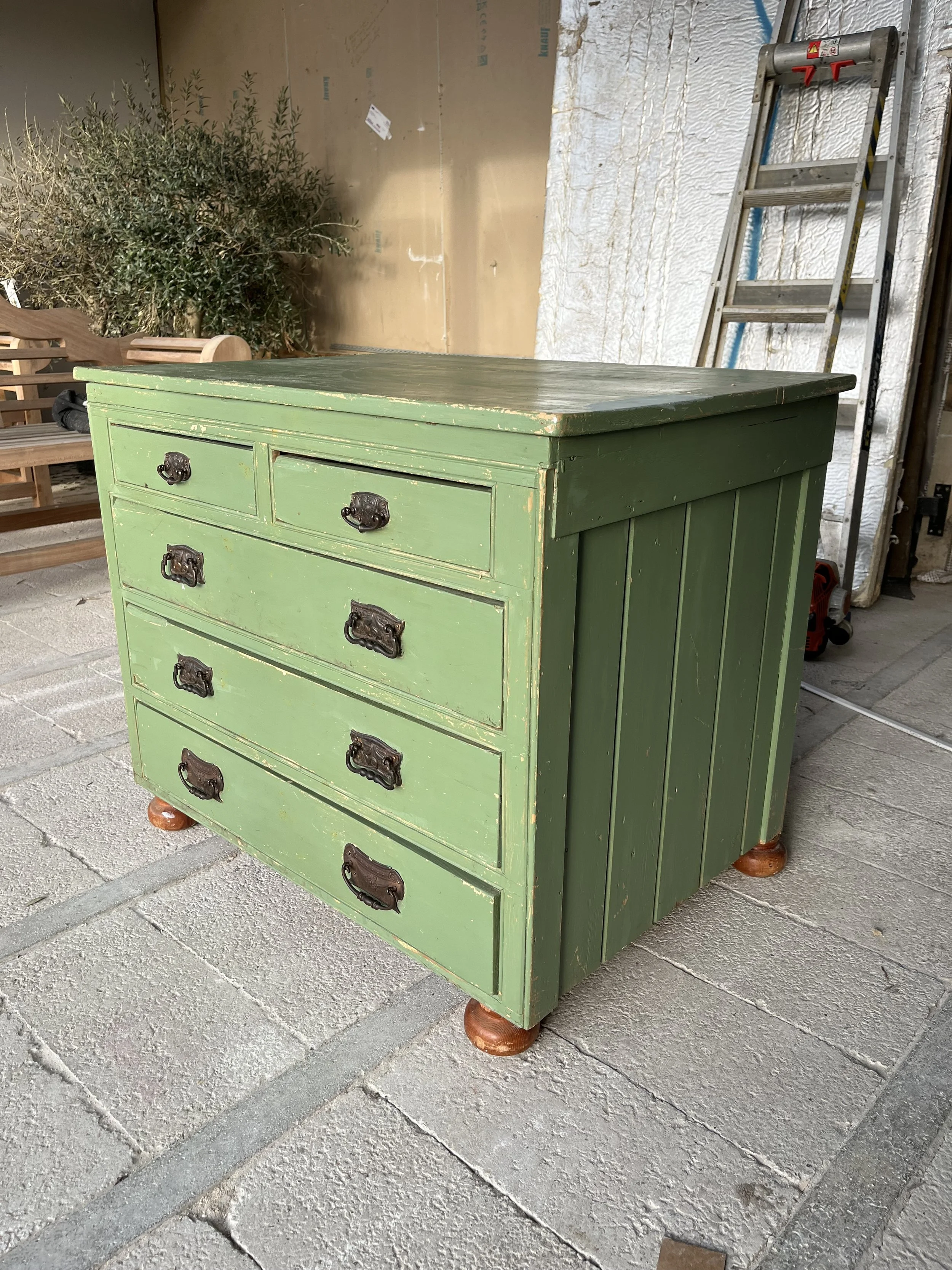 Pine Chest of Drawers