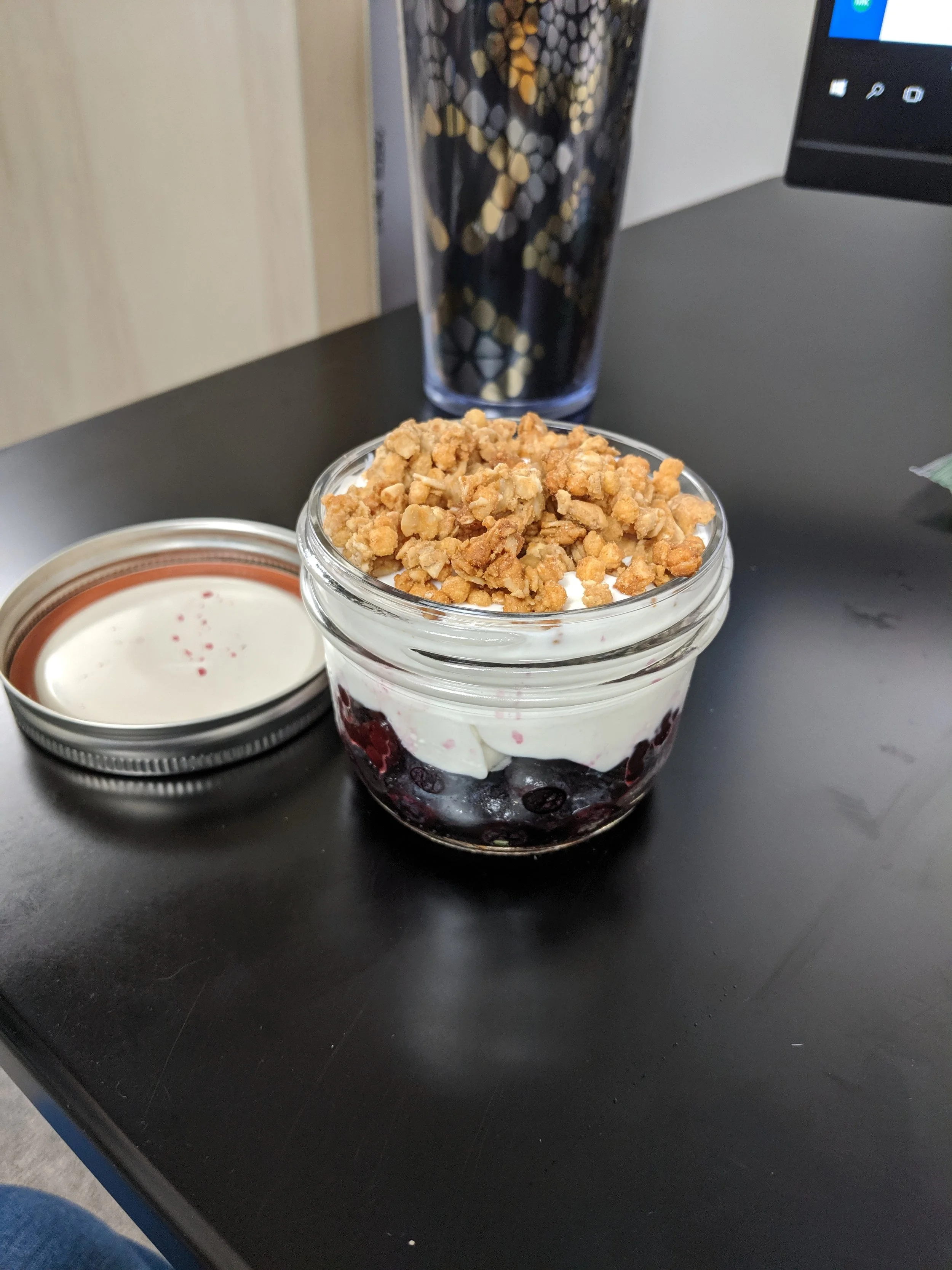 yogurt parfait with blueberries and granola