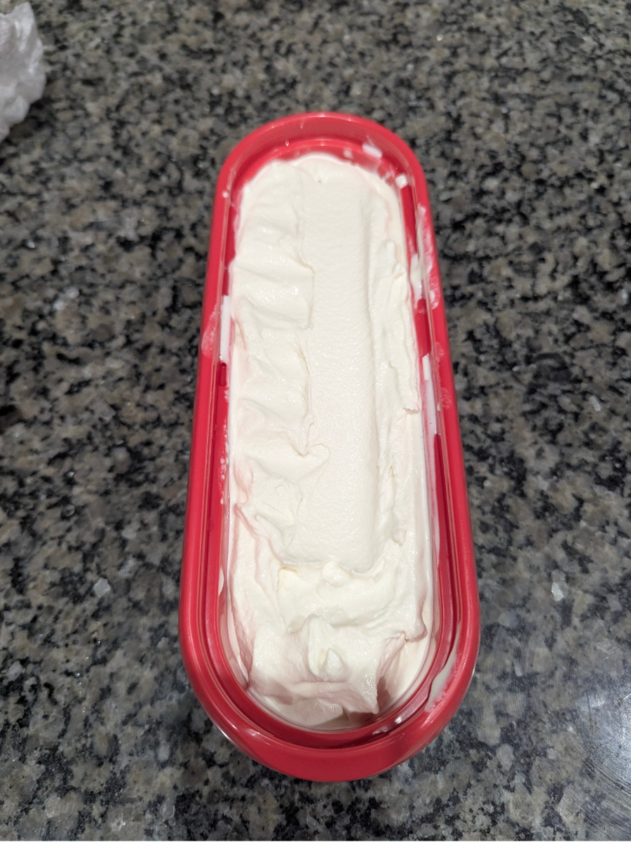 private-chef-charlotte-cardamom-vanilla-ice-cream.png