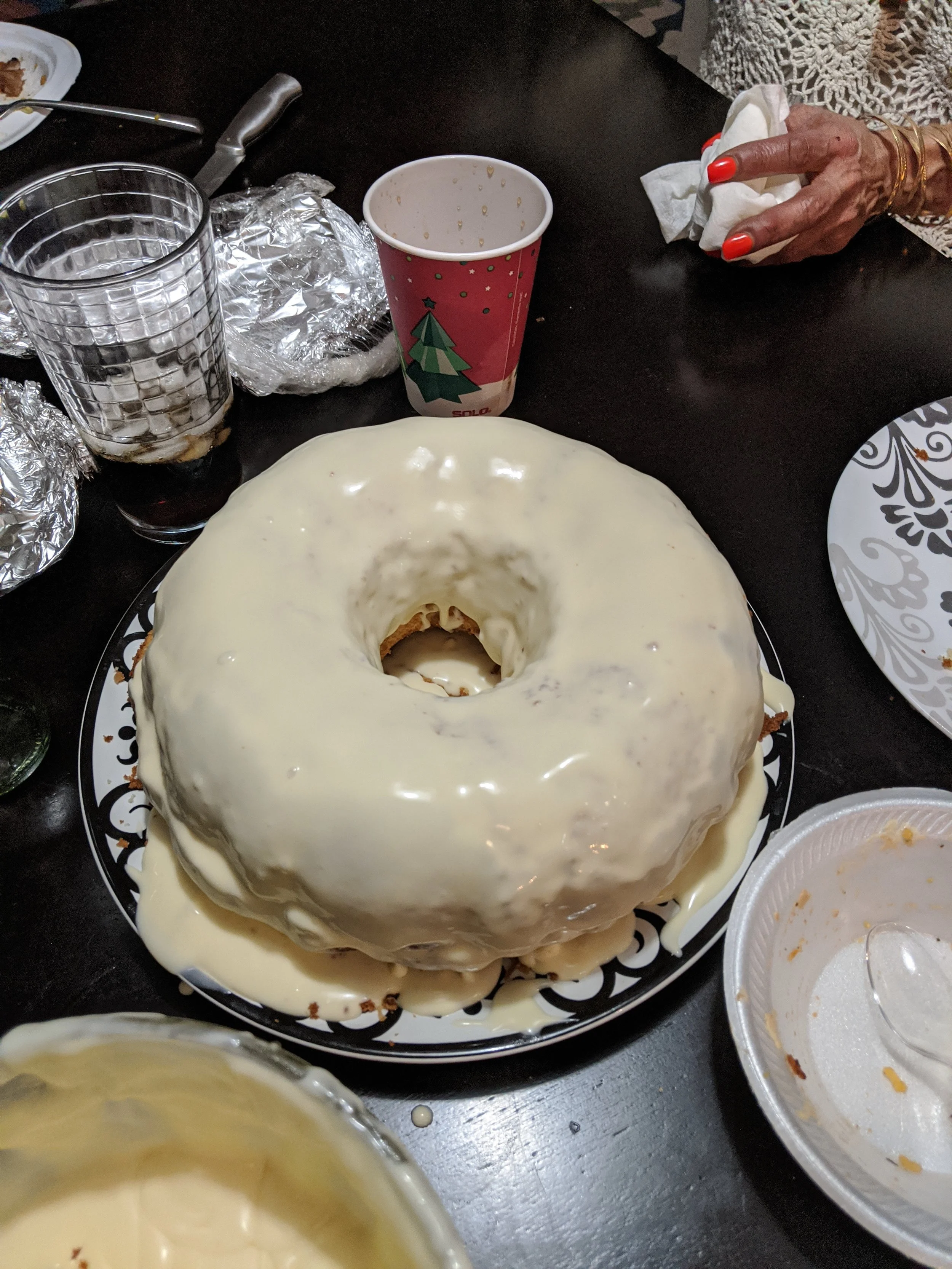 pound cake with lemon glaze