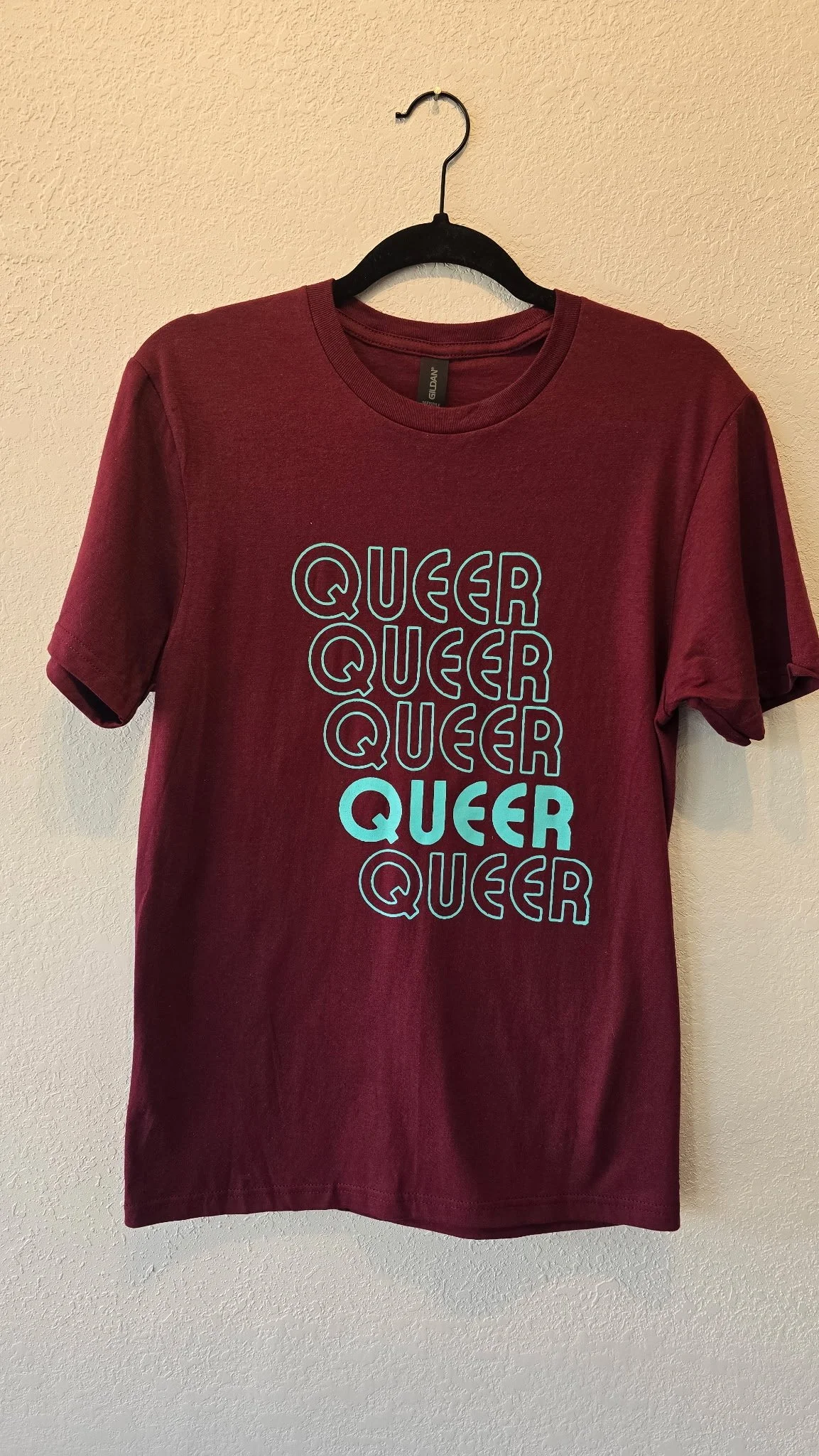Queer Queer - T