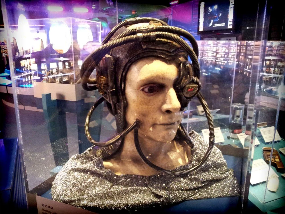 StarTrek_01-e1386583226453.jpg