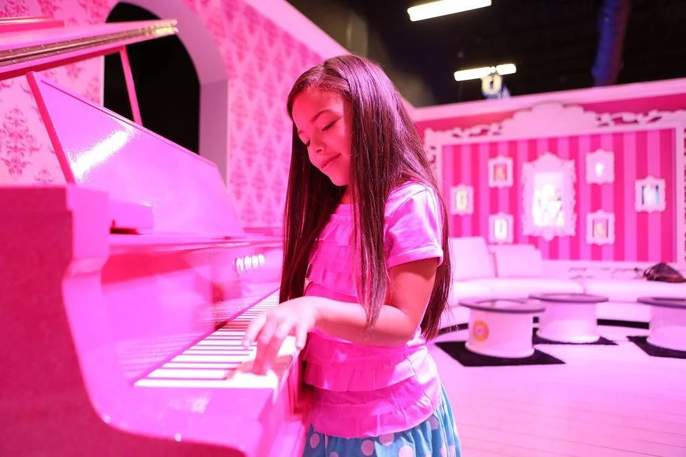 Das-BarbieR-Piano.jpg