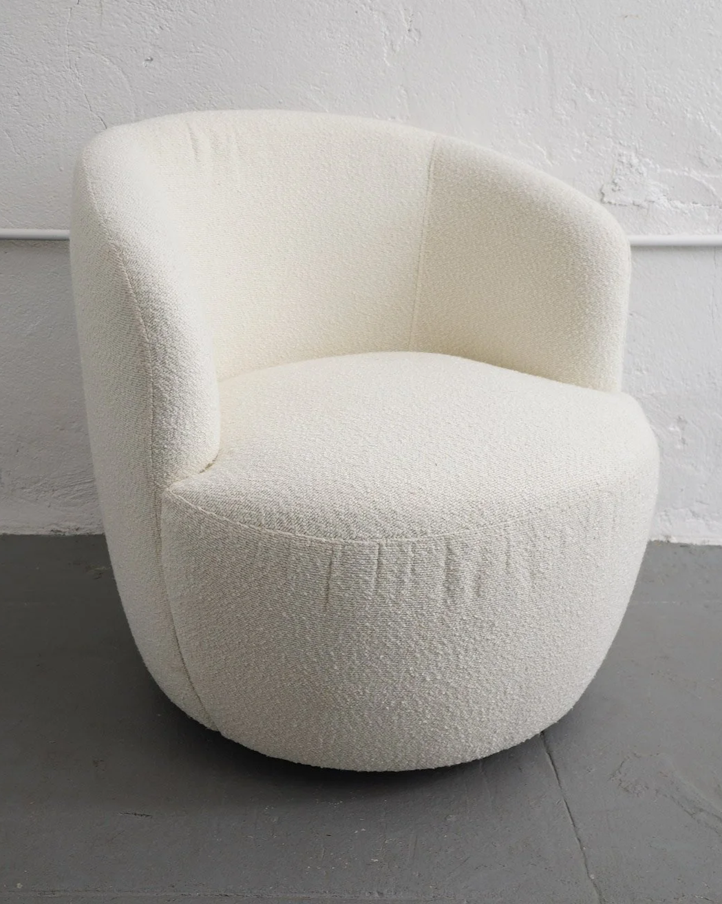 Cream Barrel Swivel Chair, $100, H28" x W27" x D29"