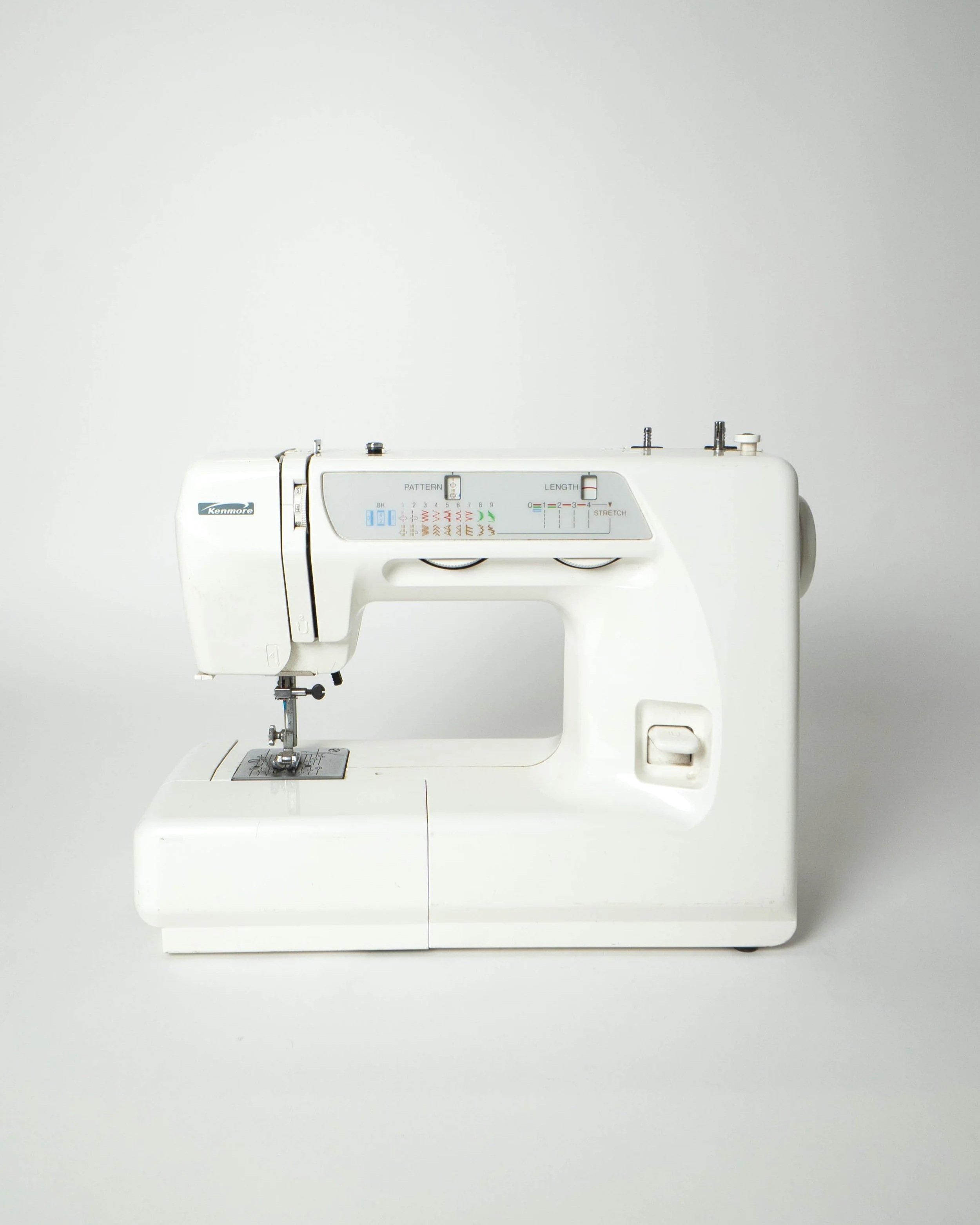 03166_SEWINGMACHINE_02.jpg